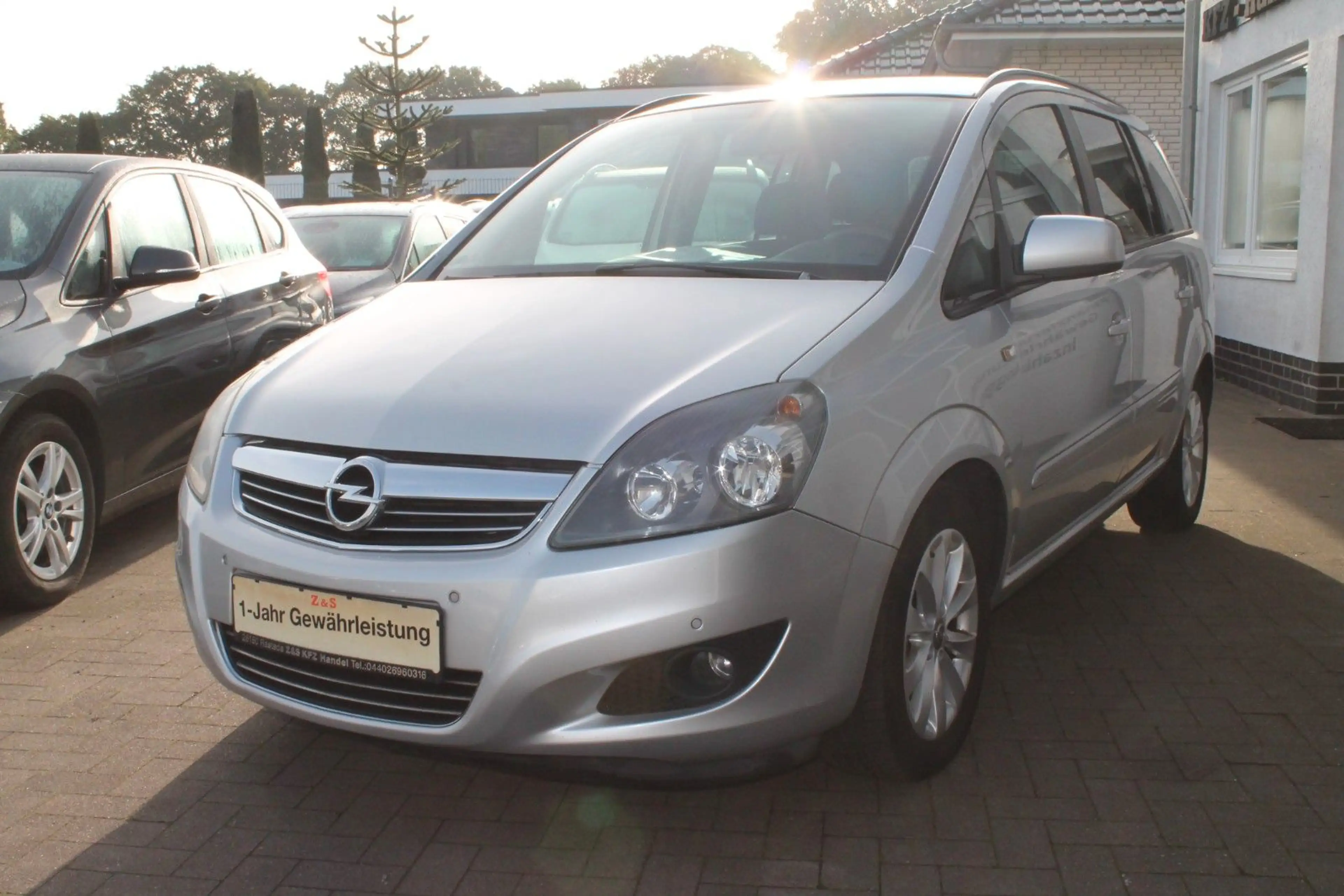 Opel Zafira B Family *TÜV-NEU*