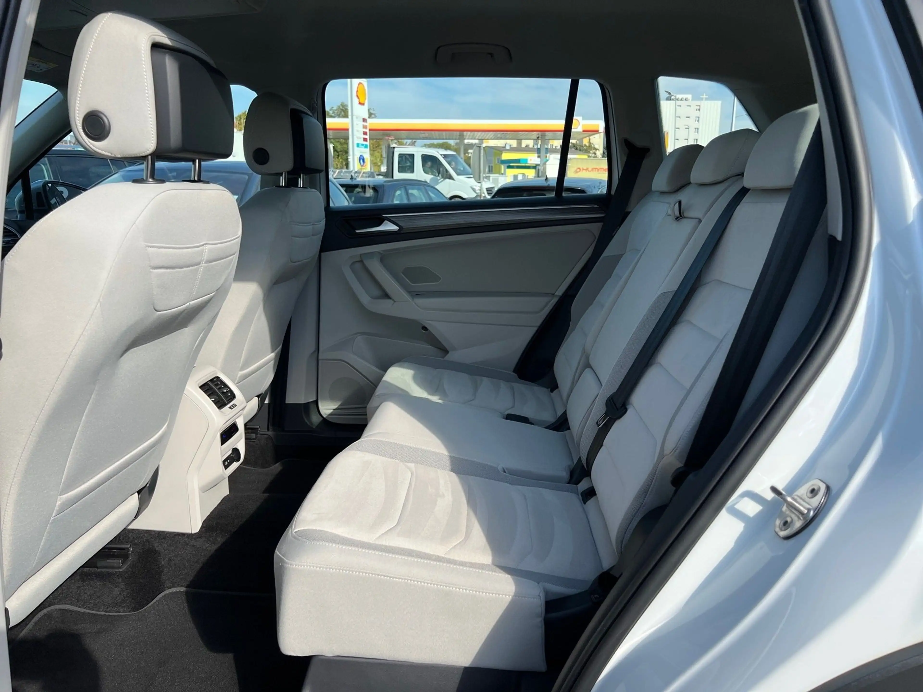 Volkswagen Tiguan Allspace 2,0 TDI 4Motion Elegance DSG — photo 14