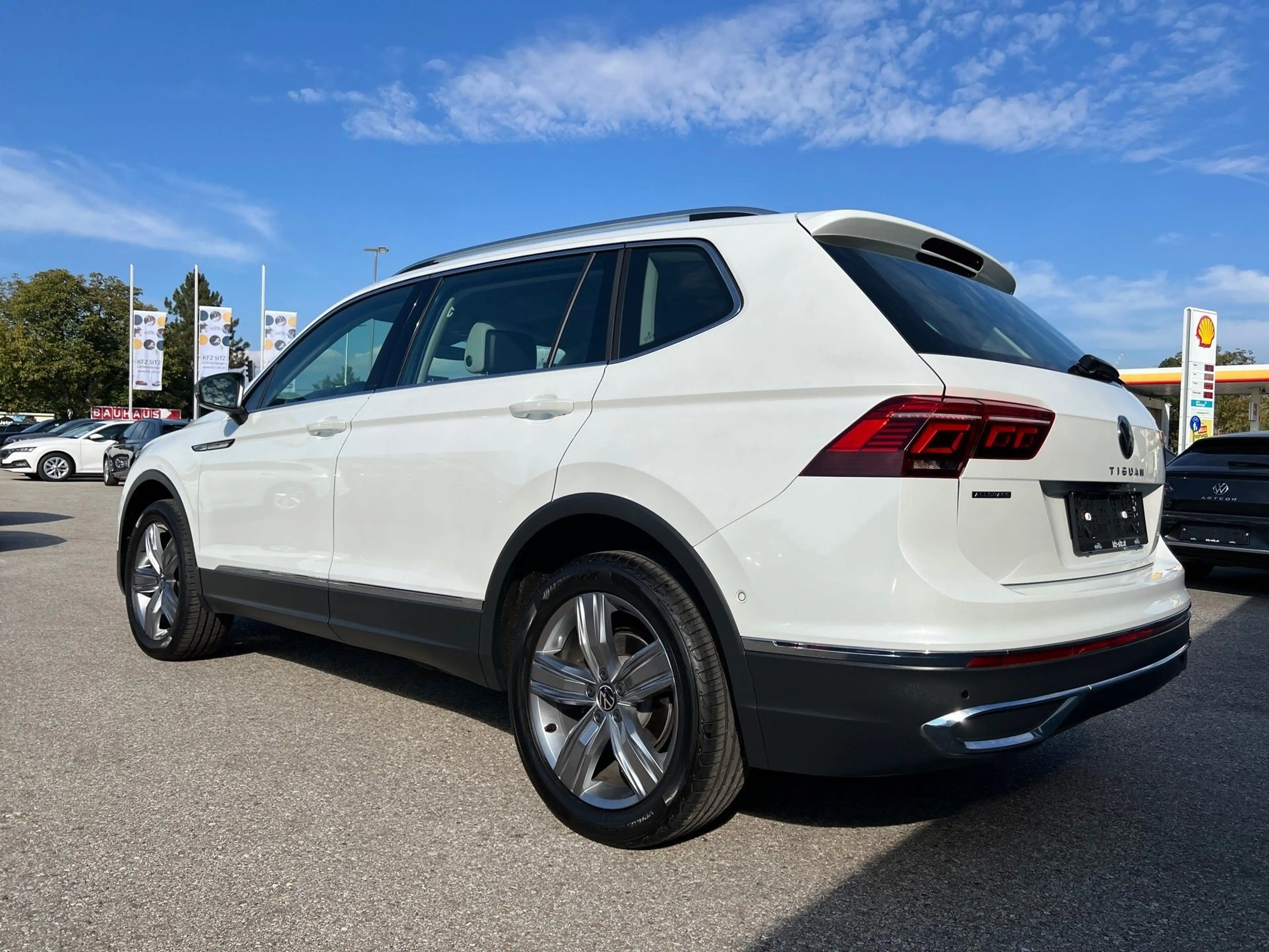 Volkswagen Tiguan Allspace 2,0 TDI 4Motion Elegance DSG — photo 5