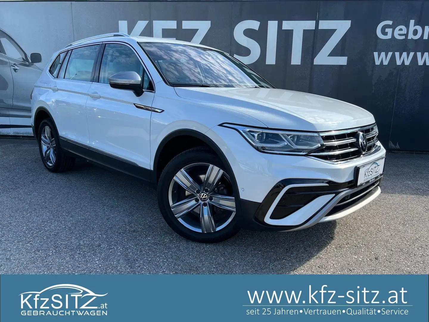 Volkswagen Tiguan Allspace 2,0 TDI 4Motion Elegance DSG Weiß - 1