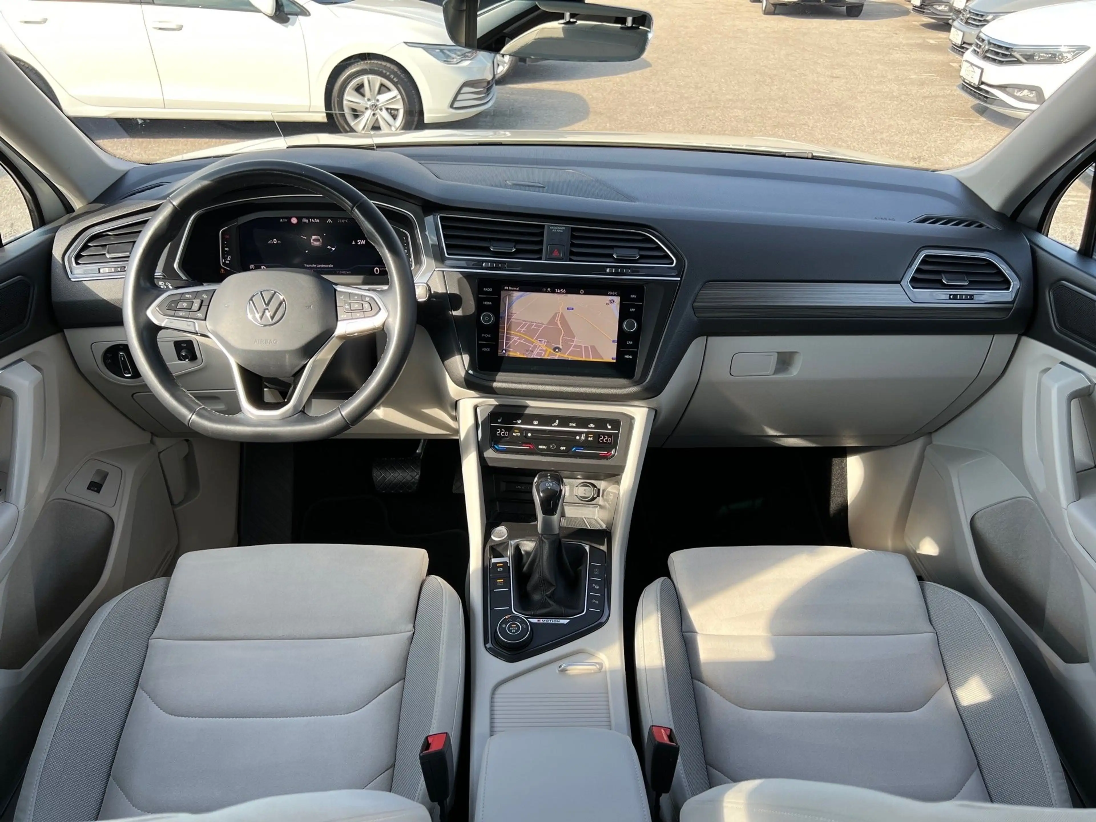 Volkswagen Tiguan Allspace 2,0 TDI 4Motion Elegance DSG — photo 10