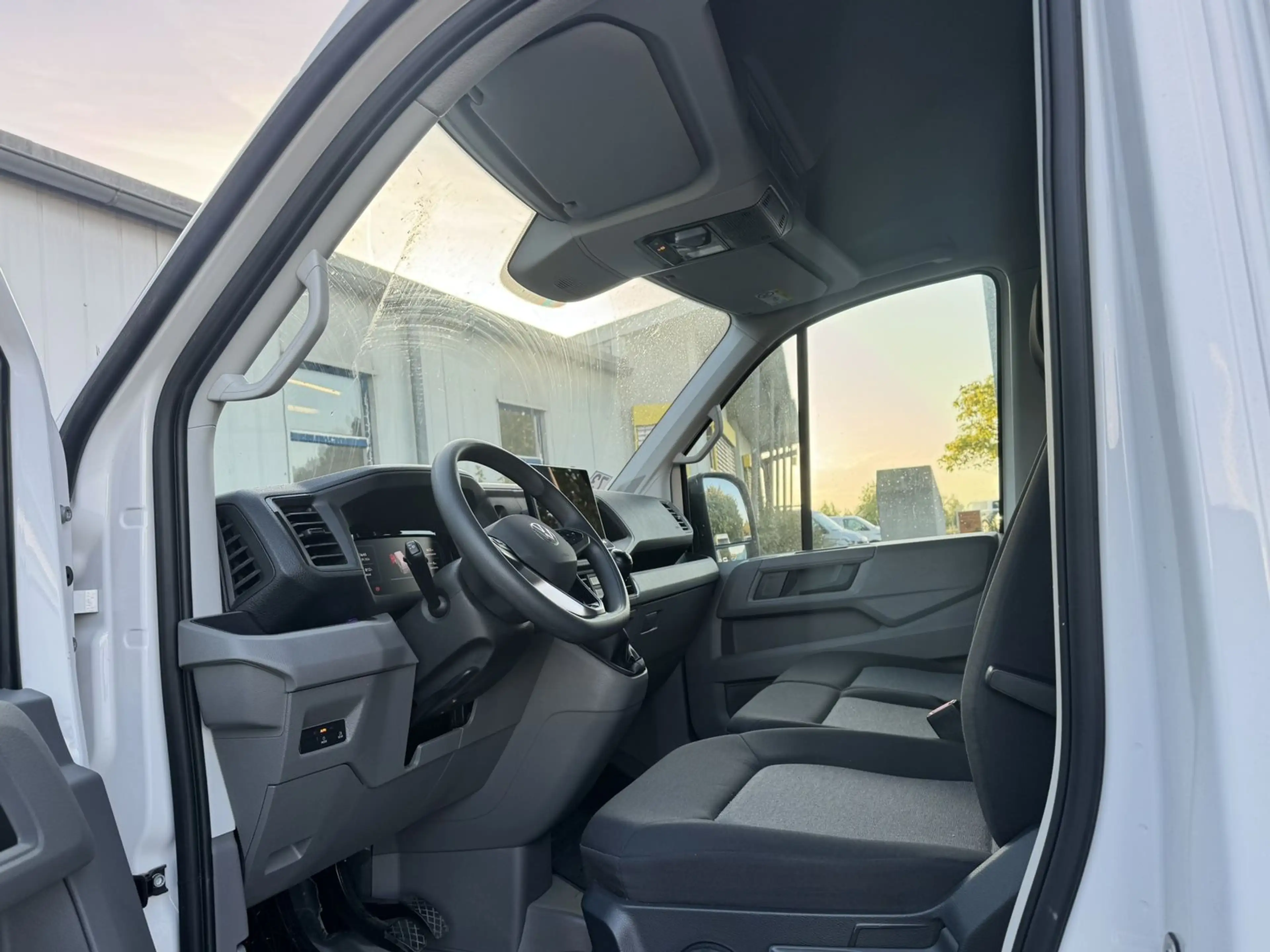 Volkswagen Crafter Kasten 35 MR L2H2 Klima*Kamera — photo 7