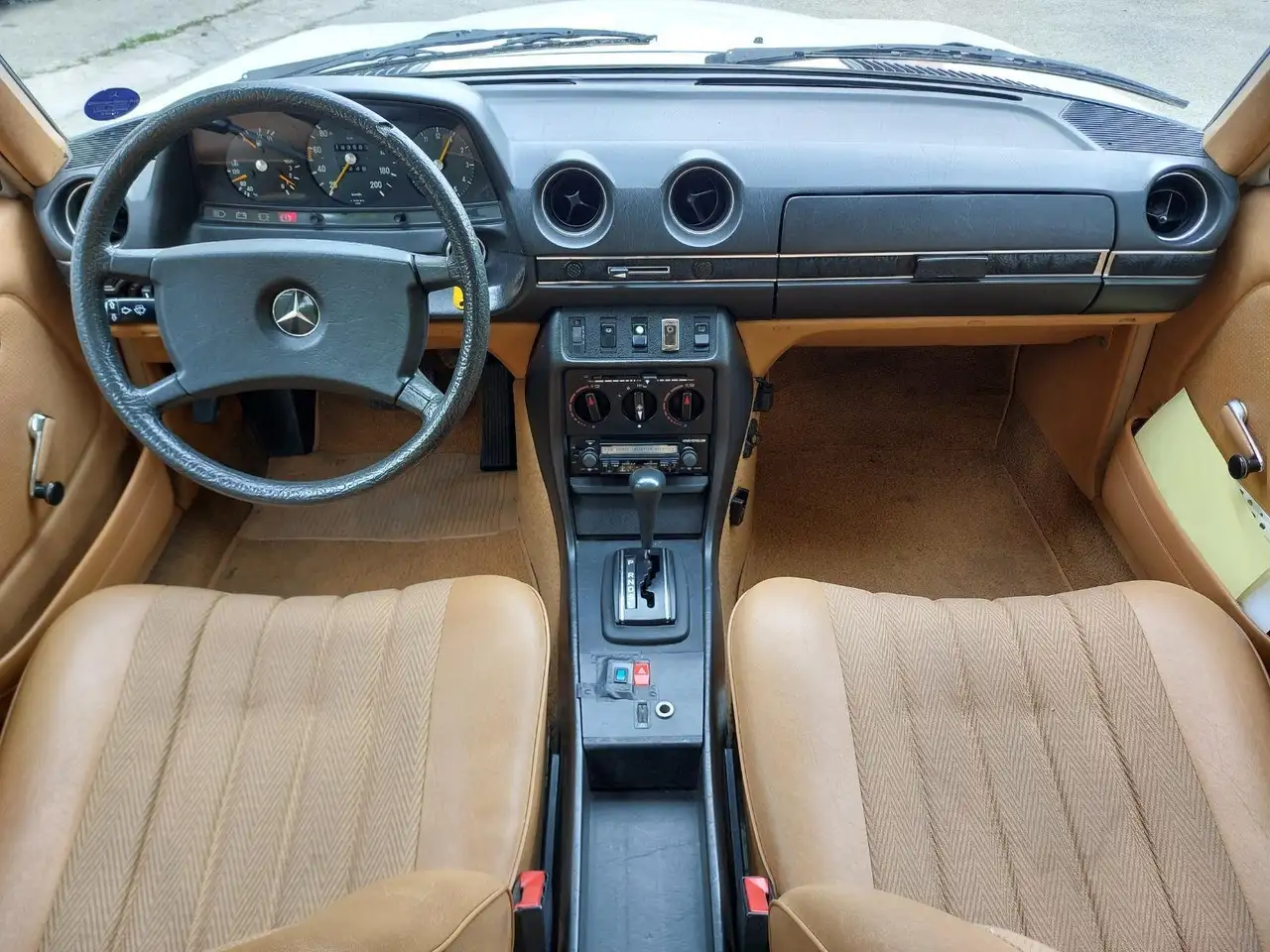 Mercedes-Benz 230, foto 10
