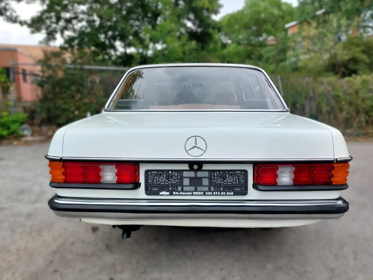 Mercedes-Benz 230, foto 6