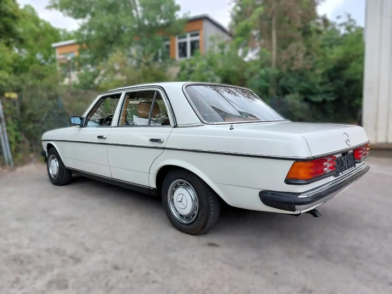 Mercedes-Benz 230, foto 7