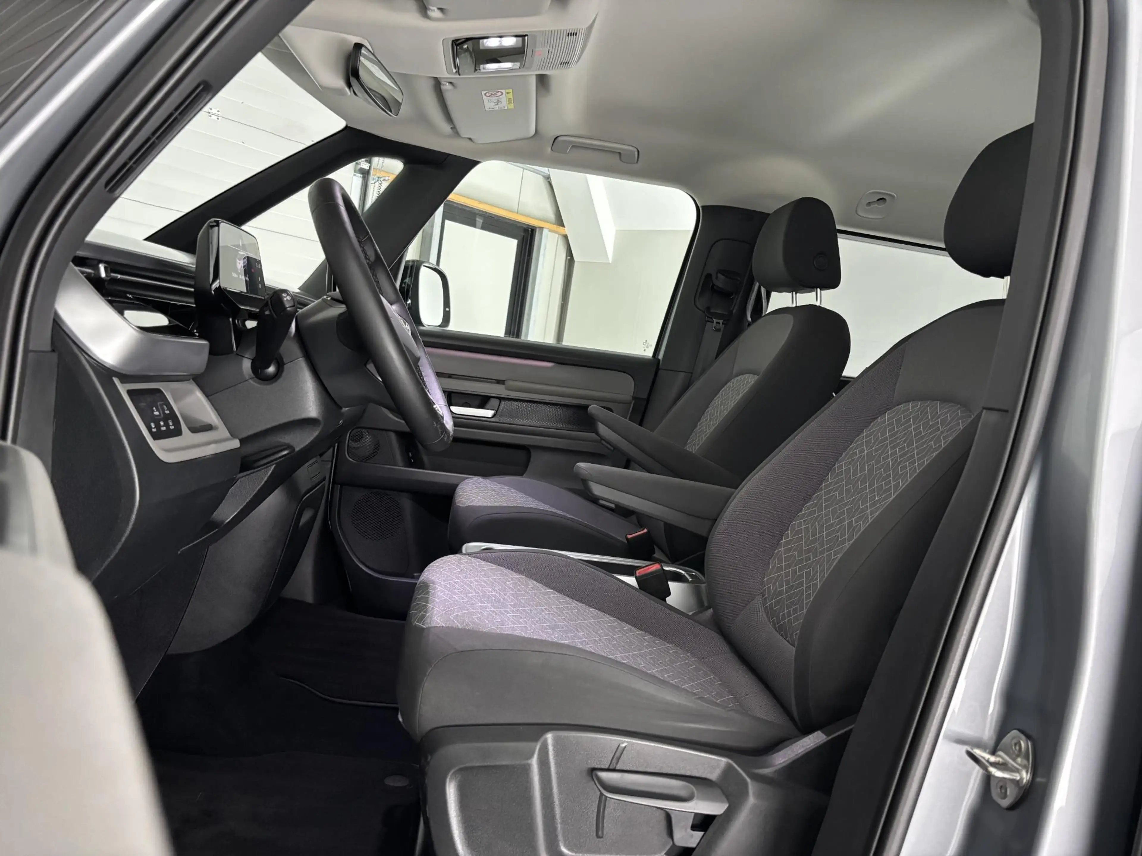 Volkswagen ID. Buzz Pro Bulli 79 kWh 6p. | 2X SCHUIFDR. | ADAP. CRUISE — photo 4