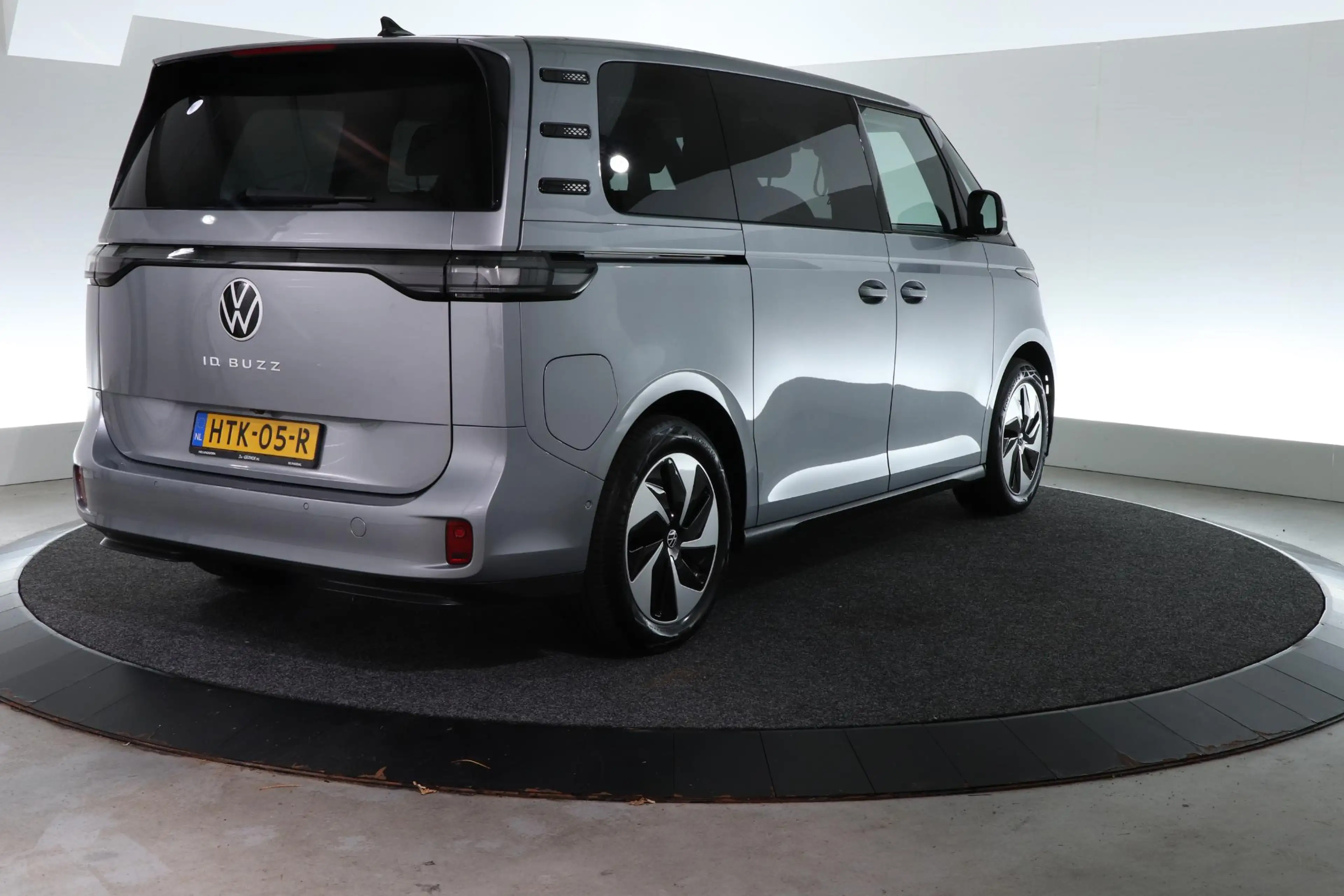 Volkswagen ID. Buzz Pro Bulli 79 kWh 6p. | 2X SCHUIFDR. | ADAP. CRUISE — photo 2