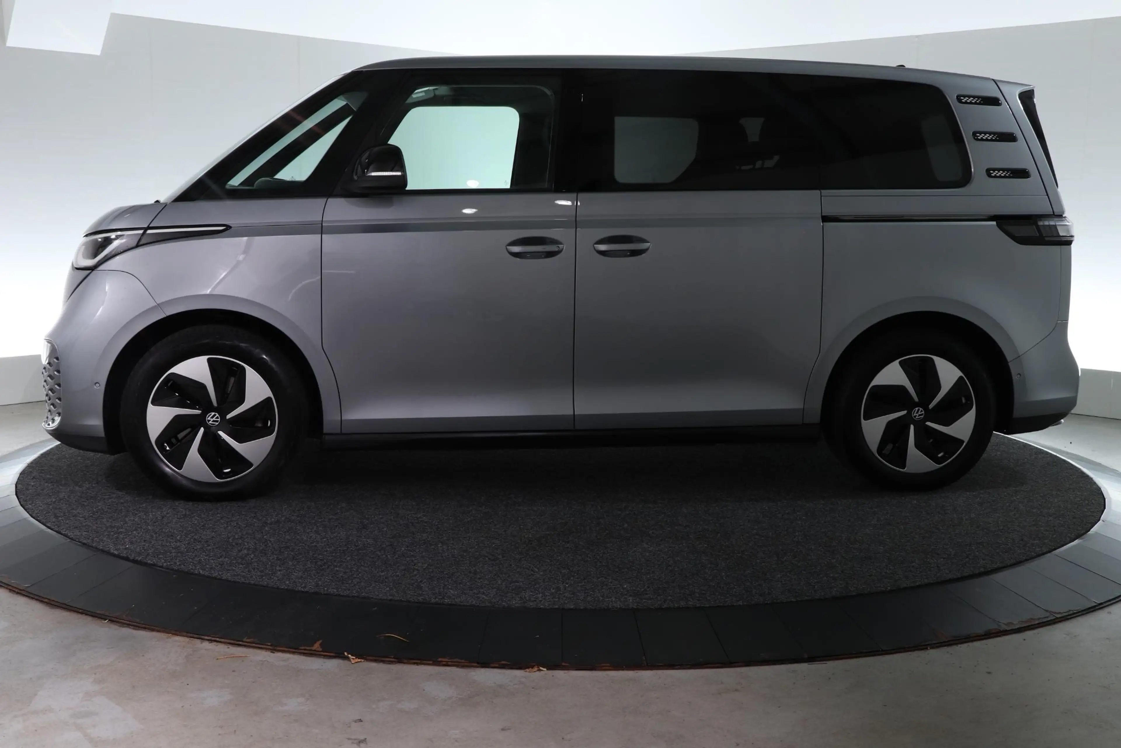 Volkswagen ID. Buzz Pro Bulli 79 kWh 6p. | 2X SCHUIFDR. | ADAP. CRUISE — photo 7
