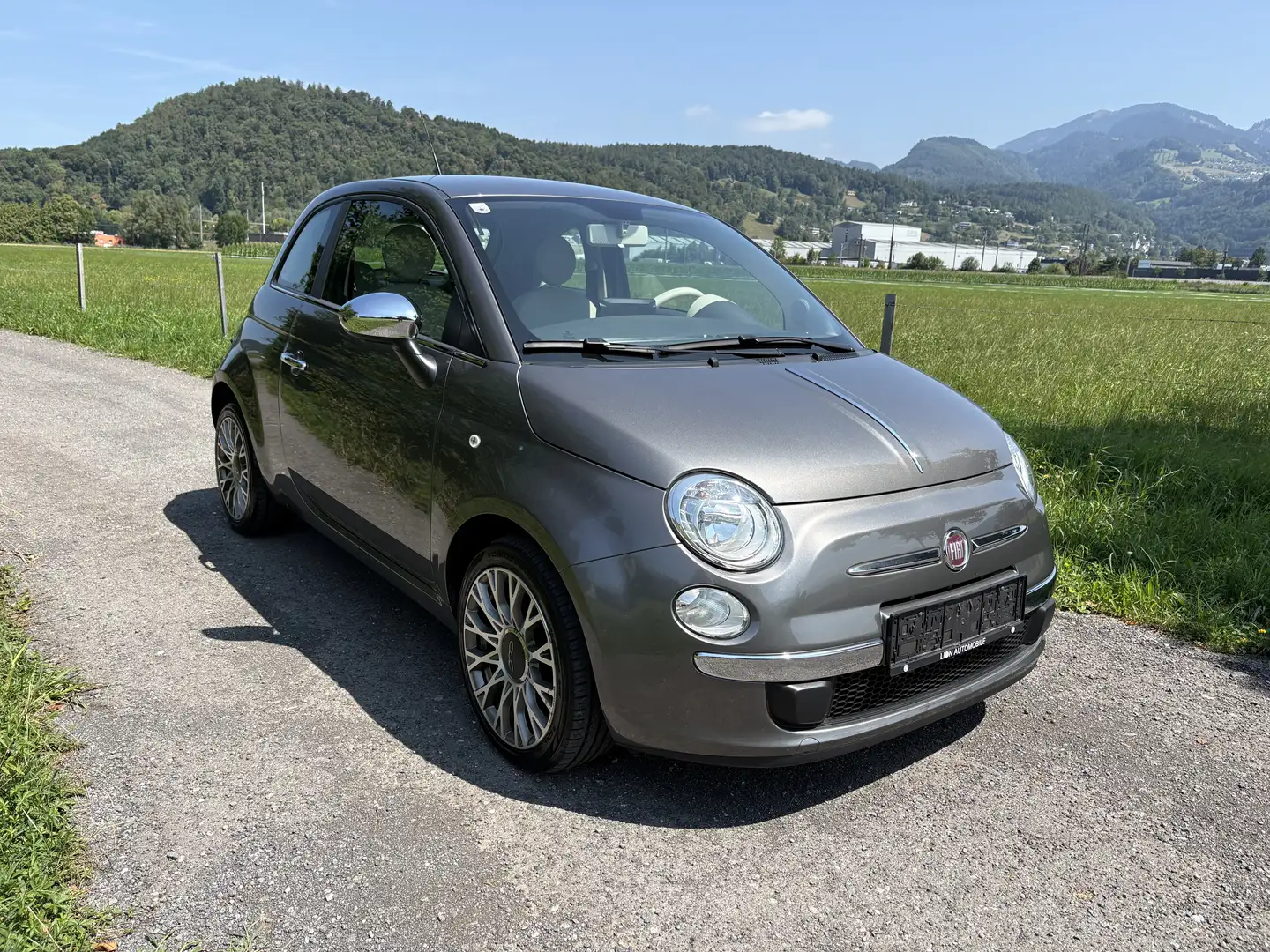 Fiat 500 1,2 Lounge Grau - 1