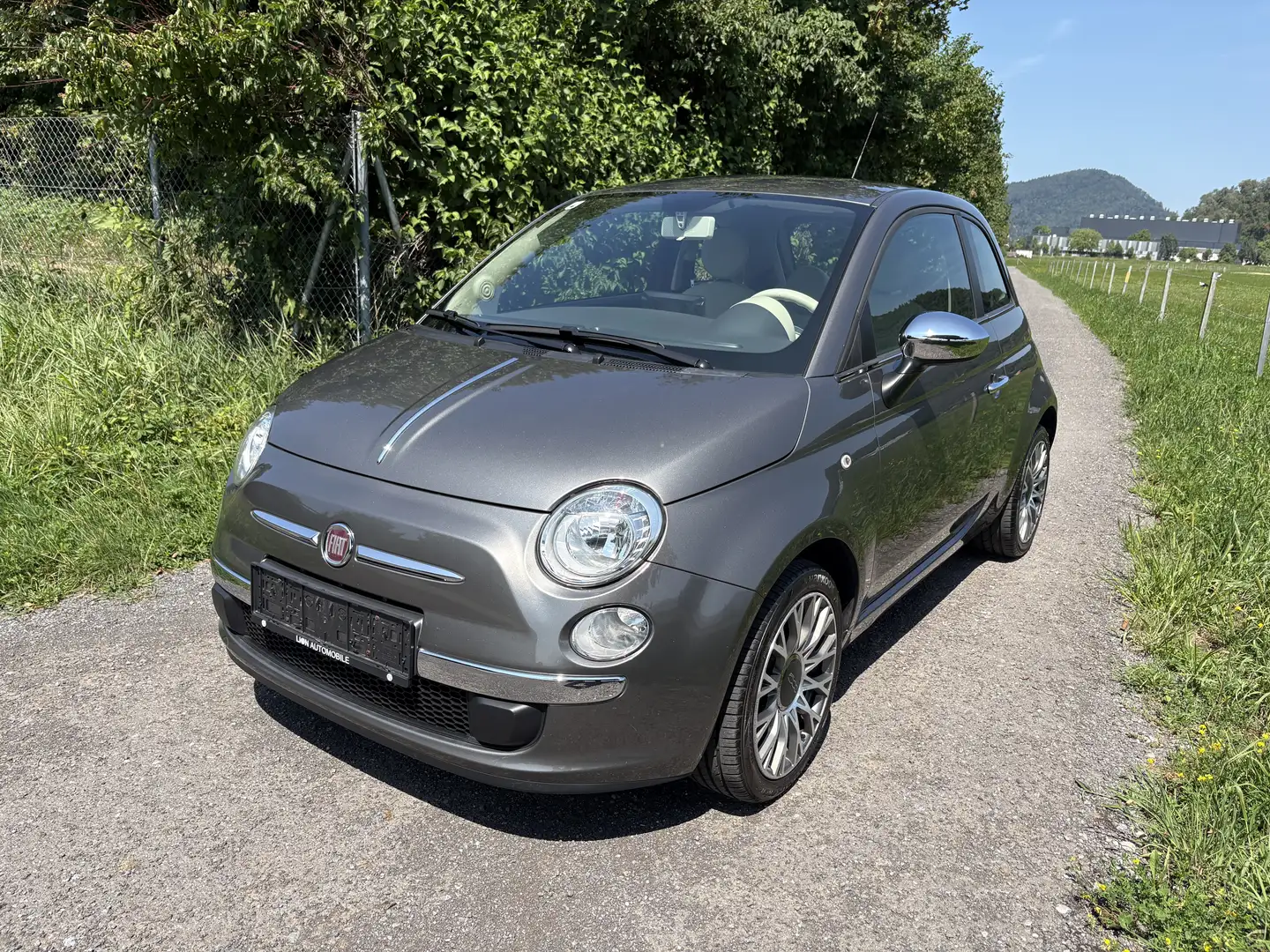 Fiat 500 1,2 Lounge Grau - 2