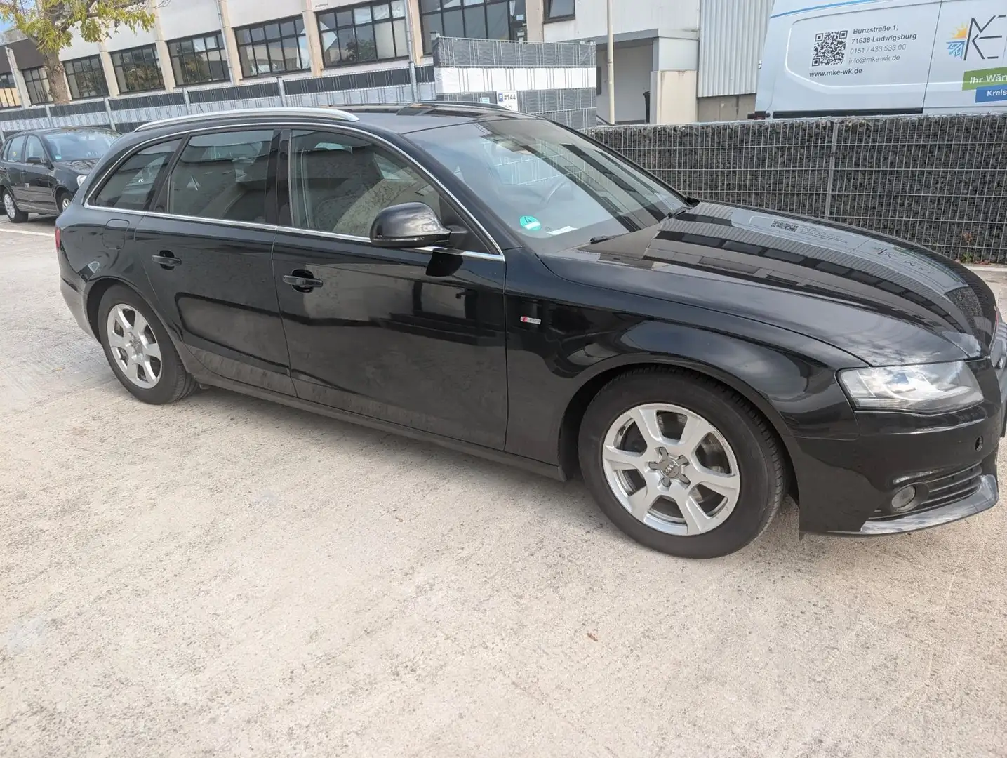 Audi A4 Avant S line Sportpaket / plus Schwarz - 2