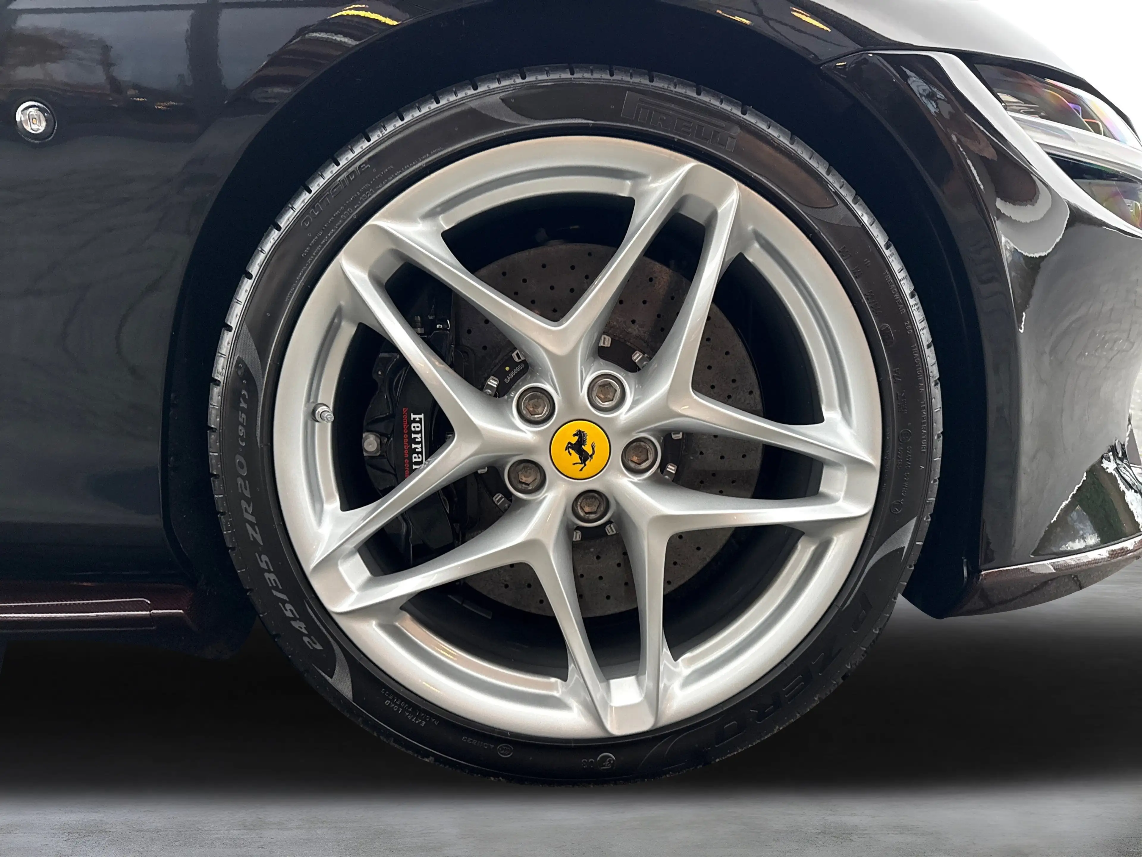 Ferrari Roma Spider *LED-Scheinwerfer*20 Zoll Felge* — photo 12