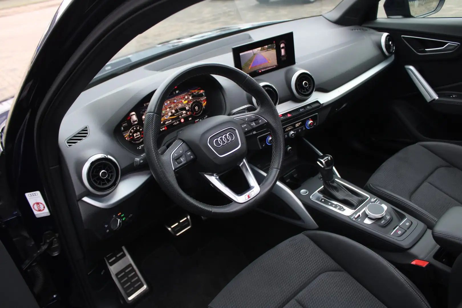 Audi Q2 35 TFSI | 3x S-Line|Panoramadak| Bang&Olufsen | Vi Blau - 2