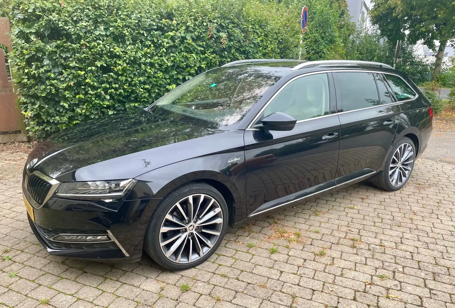 Skoda Superb 2,0 TSI 140KW/190CV, DSG7 Noir - 1