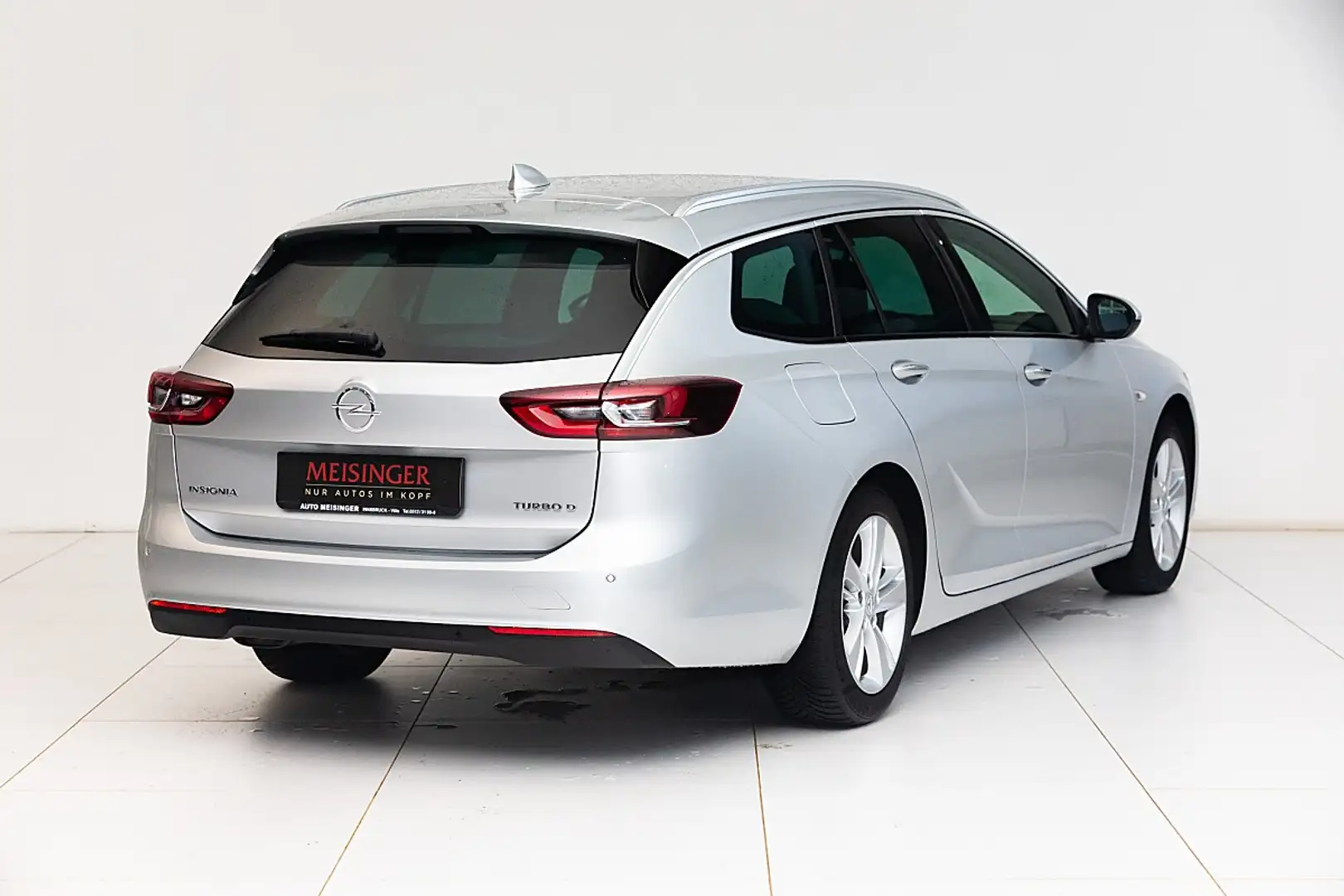 Opel Insignia ST 1,6 ECOTEC Innovation Start/Stop System Inno... Silber - 2