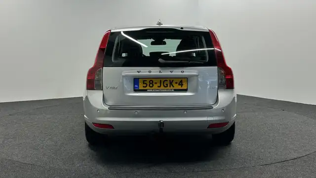 Volvo V50 view 7