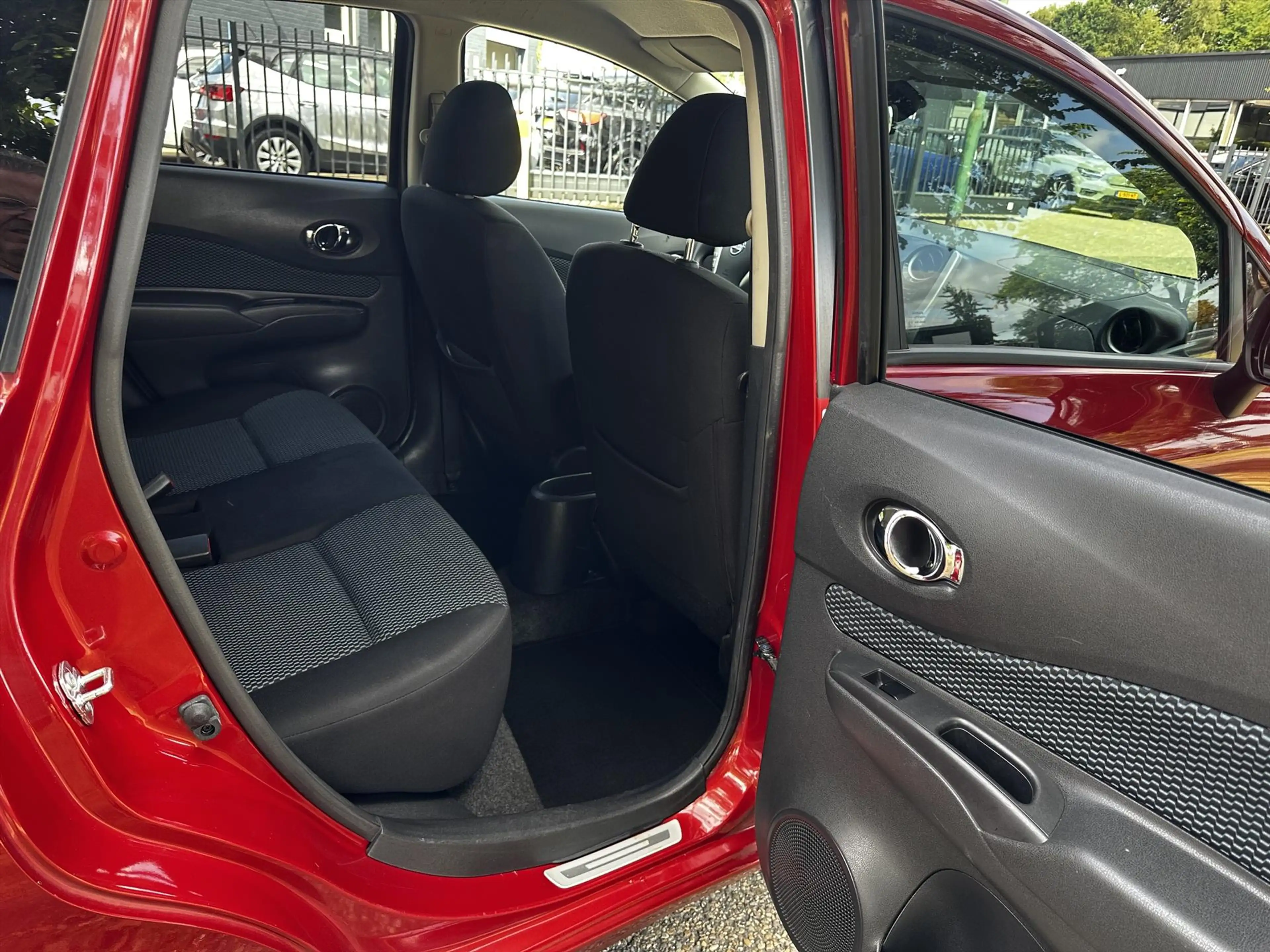 Nissan Note 1.2 80pk Connect Edition Clima Navi LM Mooi 1-Eig. — photo 40