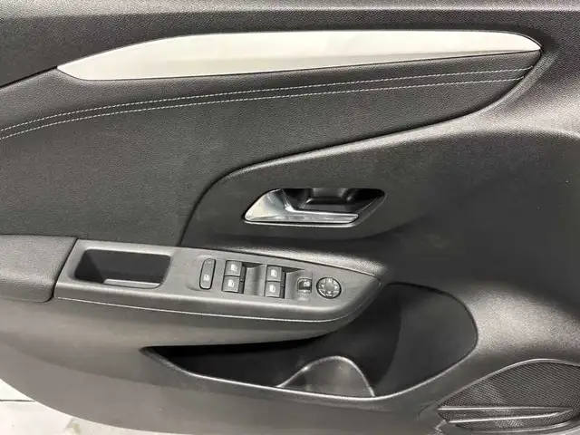 Opel Corsa view 10