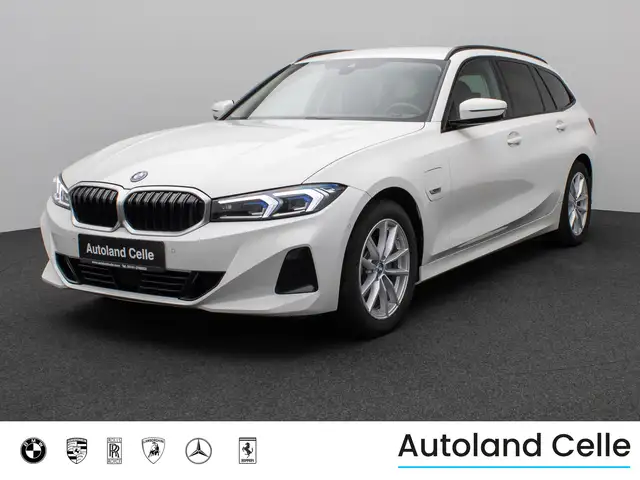 BMW 330 Kamera HUD DAB Stop&Go Komfort Fernlichtassist