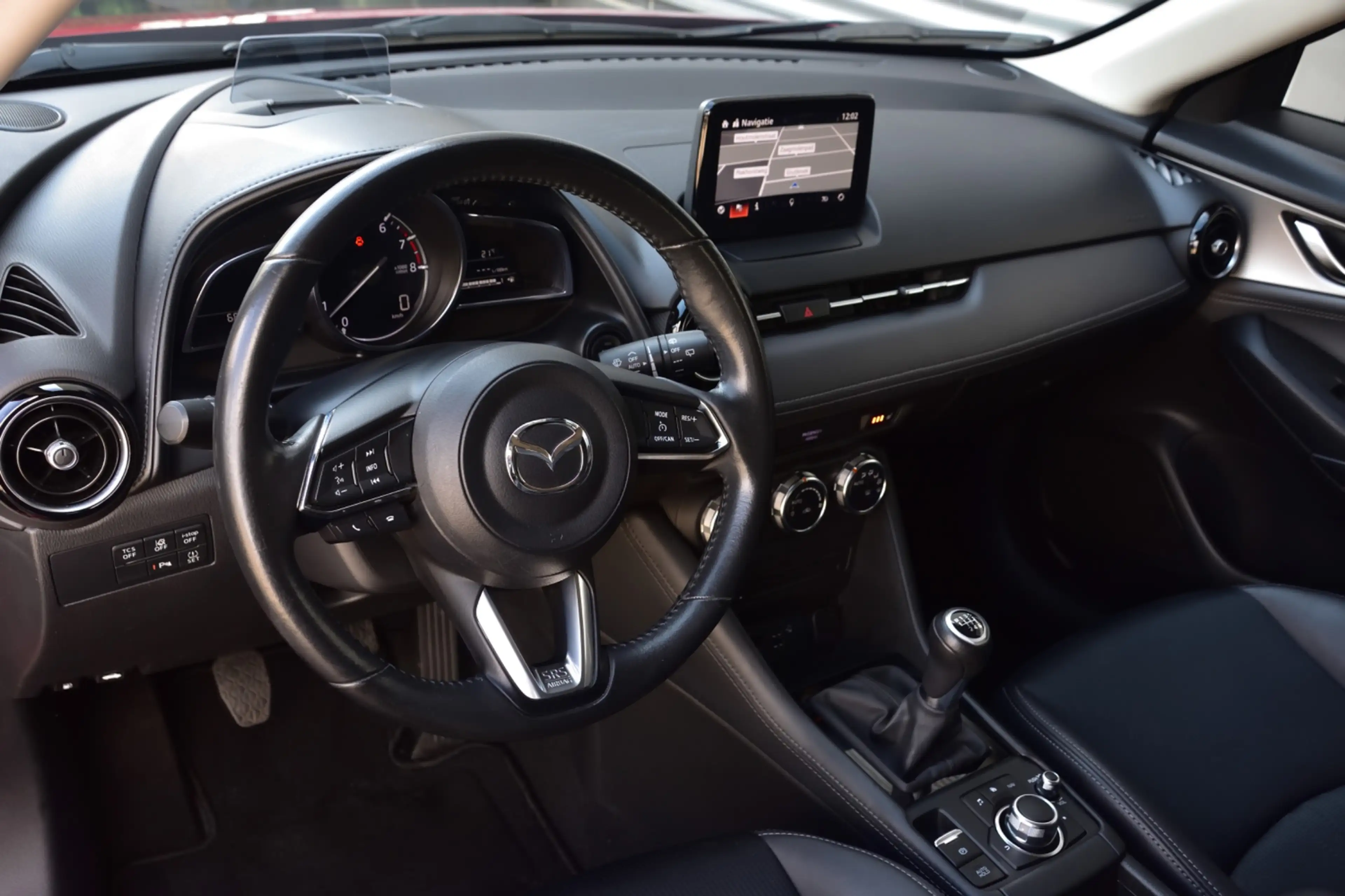 Mazda CX-3 2.0 SkyActiv-G 120 GT-M Navi, Camera, Led, Head-up — photo 39