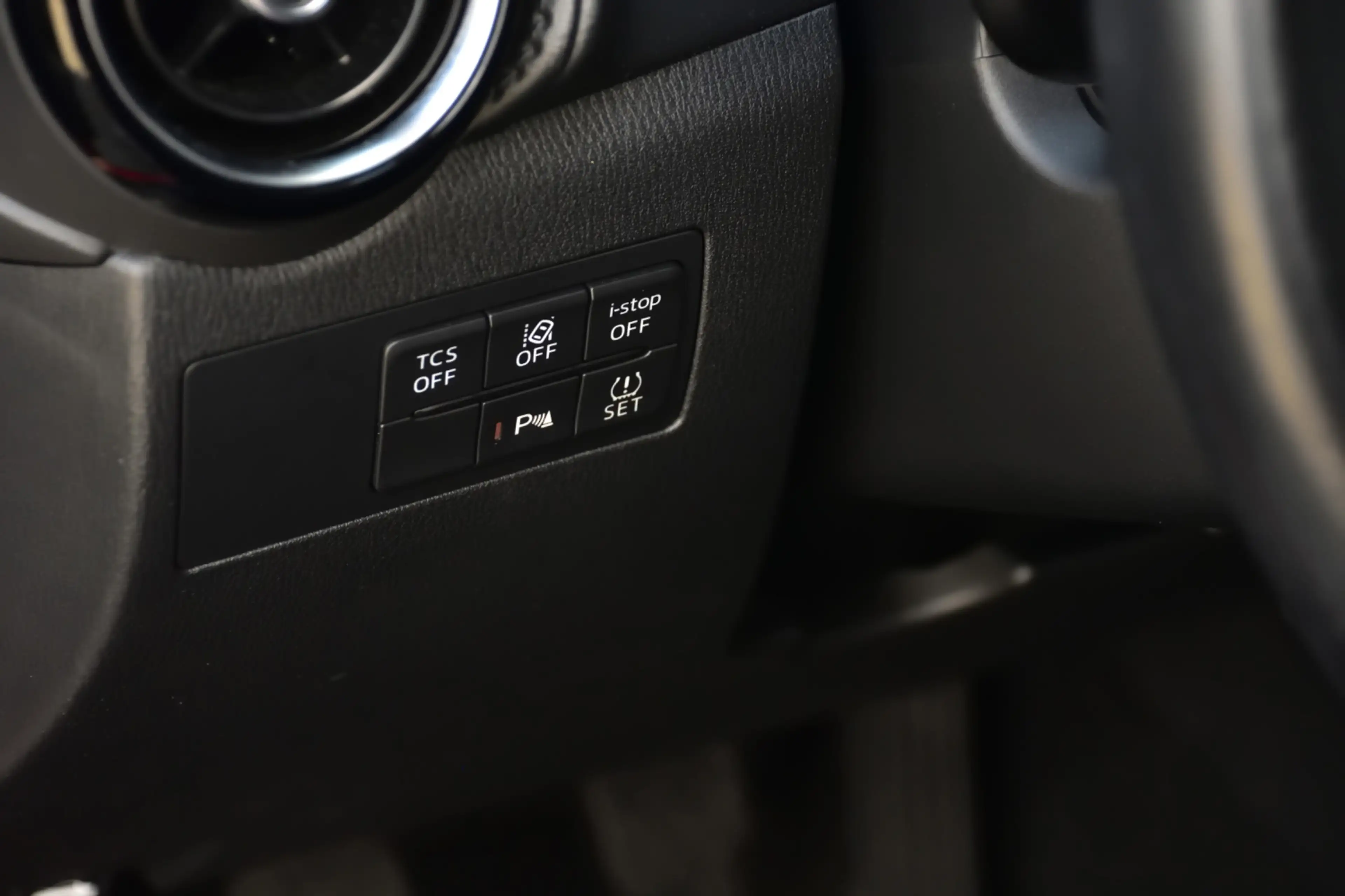 Mazda CX-3 2.0 SkyActiv-G 120 GT-M Navi, Camera, Led, Head-up — photo 19