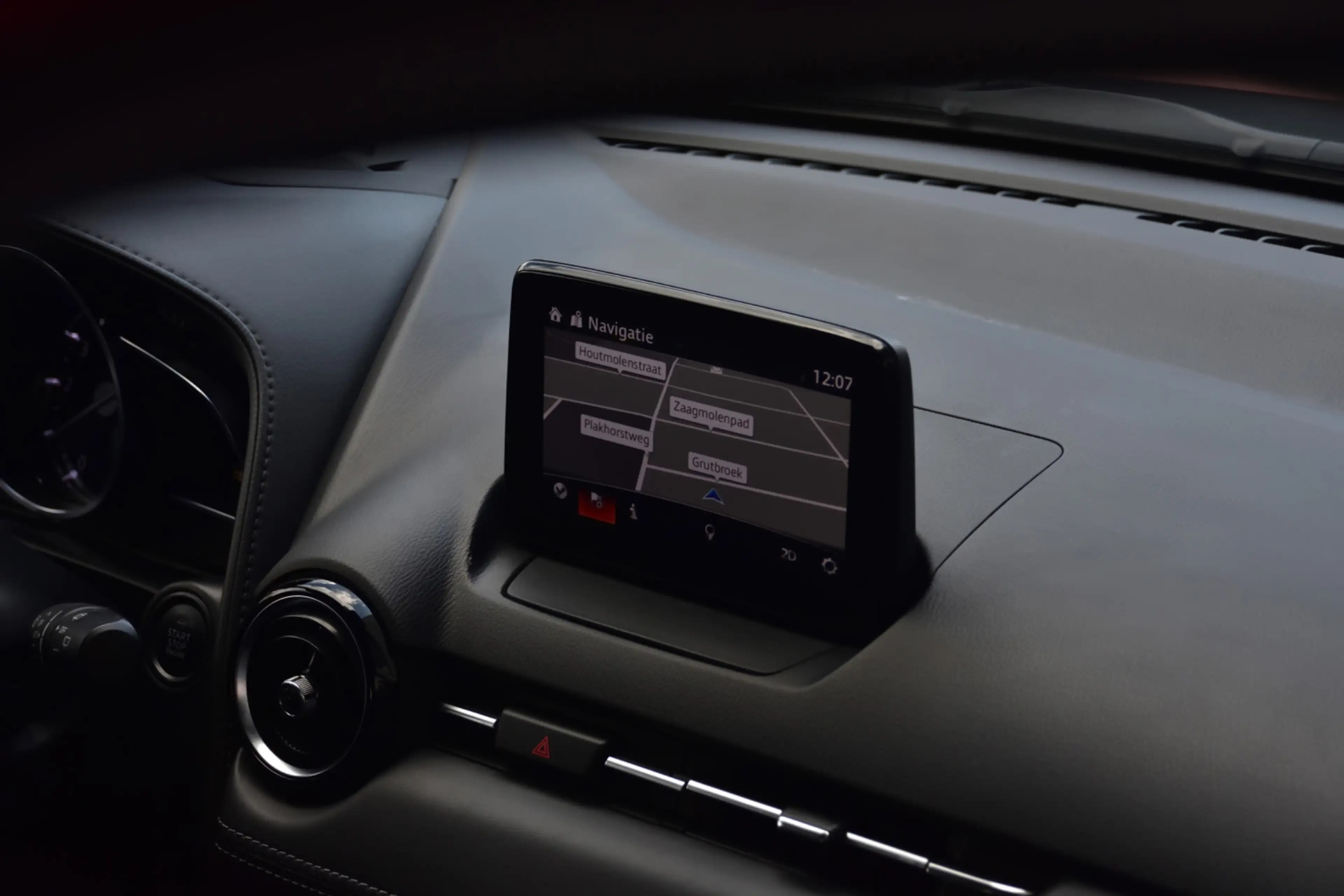 Mazda CX-3 2.0 SkyActiv-G 120 GT-M Navi, Camera, Led, Head-up — photo 15