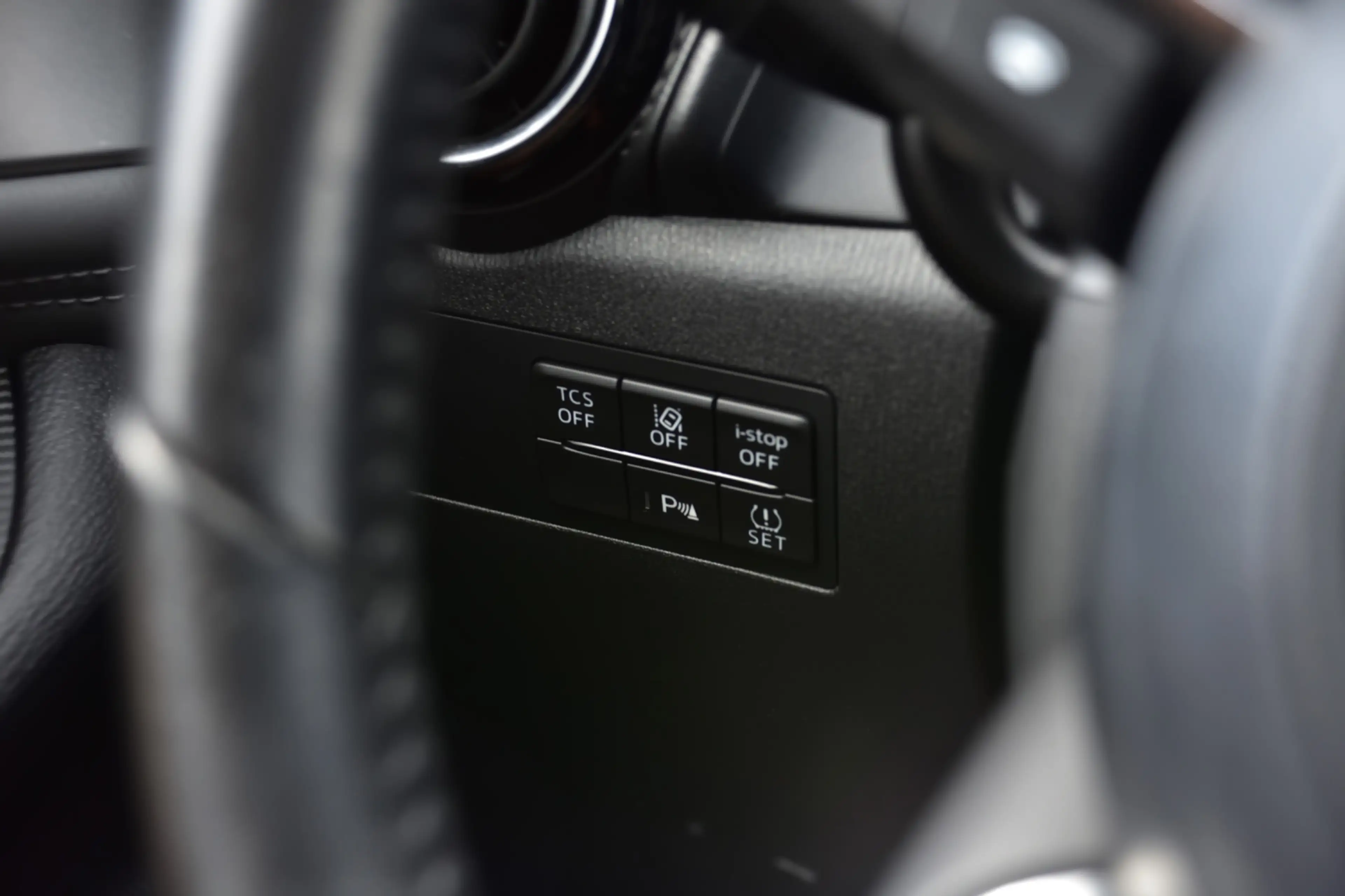 Mazda CX-3 2.0 SkyActiv-G 120 GT-M Navi, Camera, Led, Head-up — photo 32