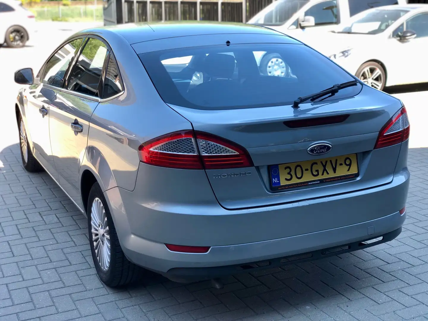 Ford Mondeo 2.0-16V Titanium NWE APK CRUISE CLIMA LM VELGEN EL Šedá - 2
