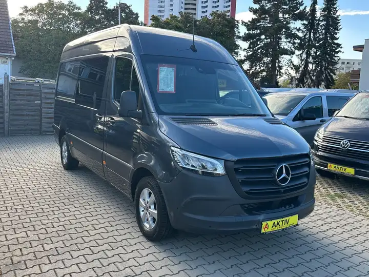 Mercedes-Benz Sprinter III 319 CDI V6 Kasten RWD L2H2*LED*AHK*