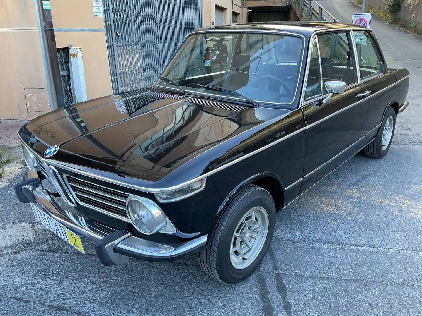 BMW 2002 Tii Noir - 1