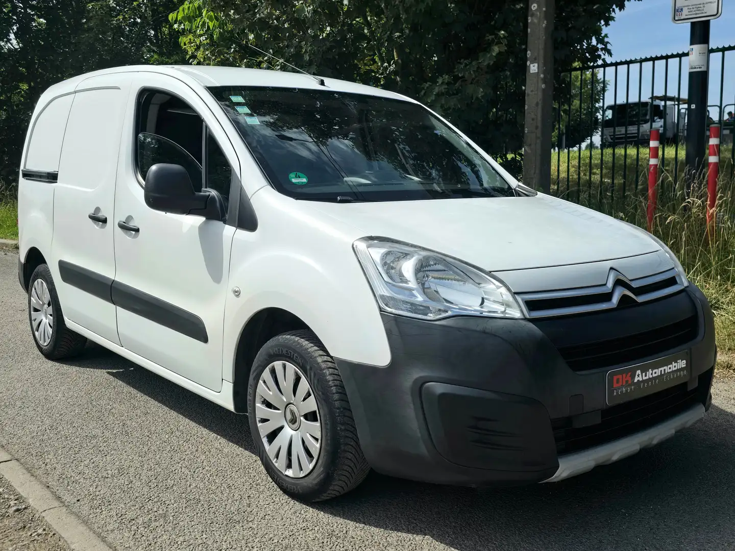 Citroen Berlingo 1.6hdi * 3 PLACES * AIRCO * 3 PLACES * GARANTIE * Blanc - 1