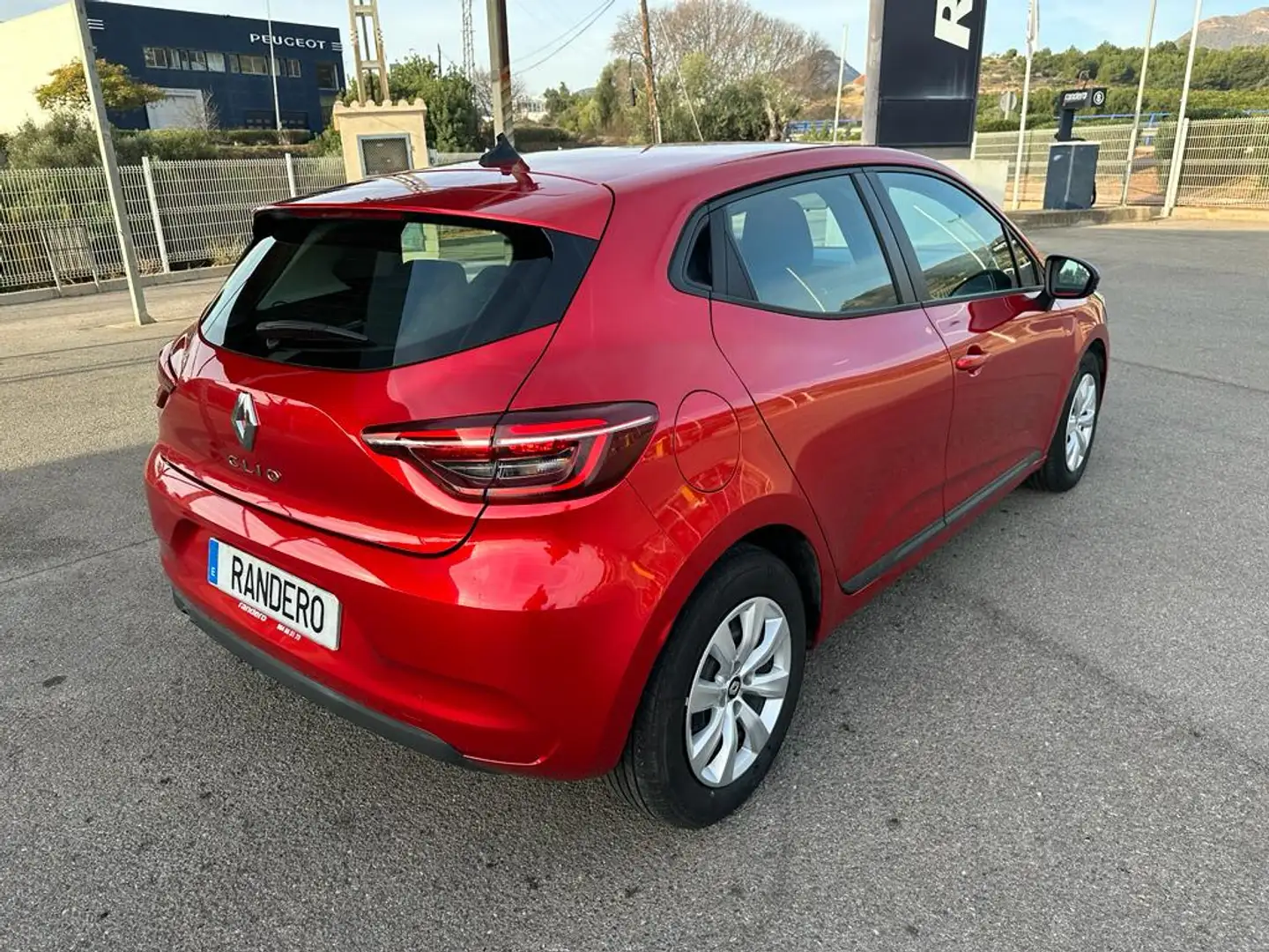 Renault Clio TCe Business 67kW Rojo - 2
