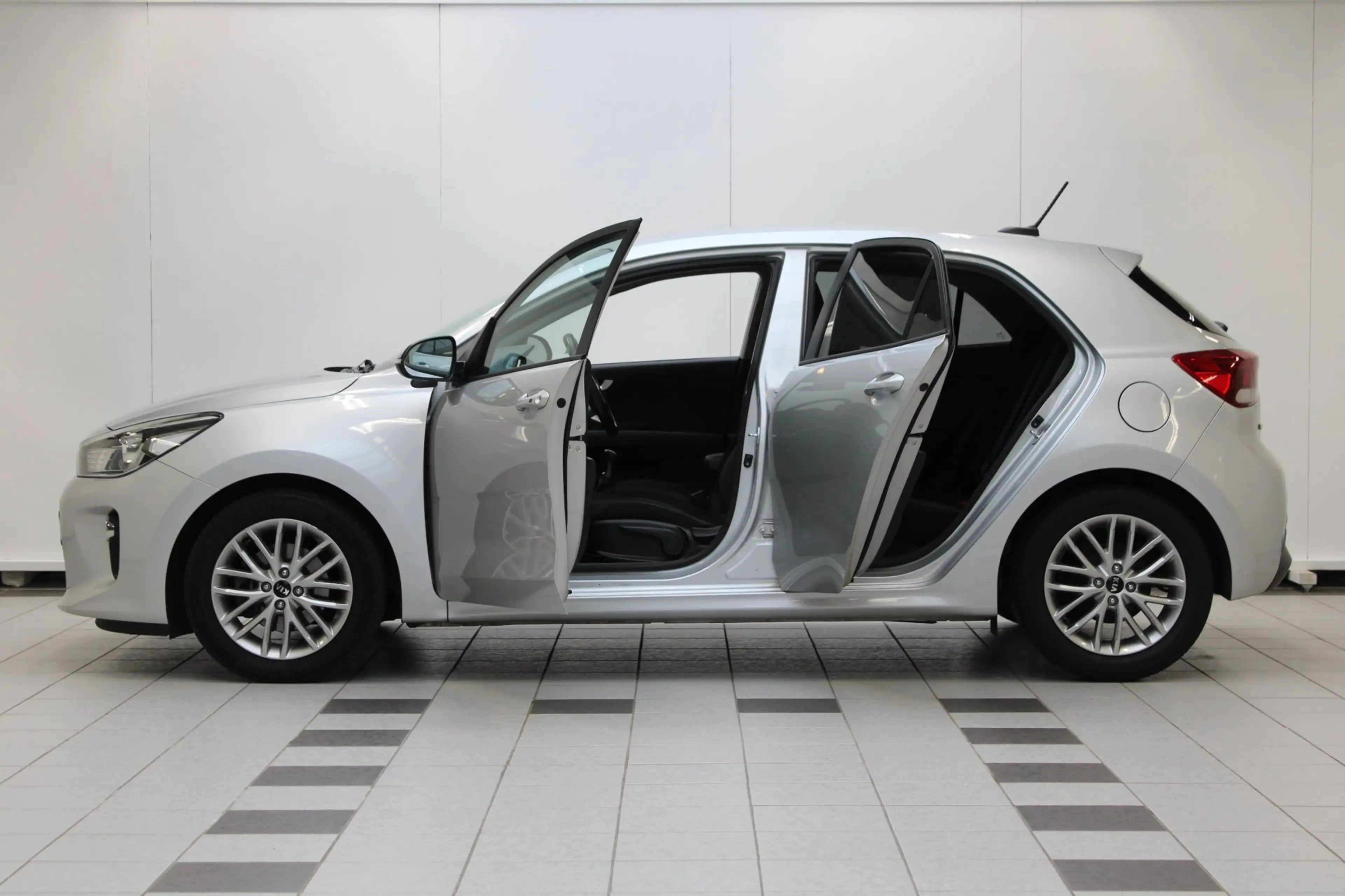 Kia Rio 1.0 TGDI First Edition|Camera|Carplay|Trekhaak|Key — photo 3