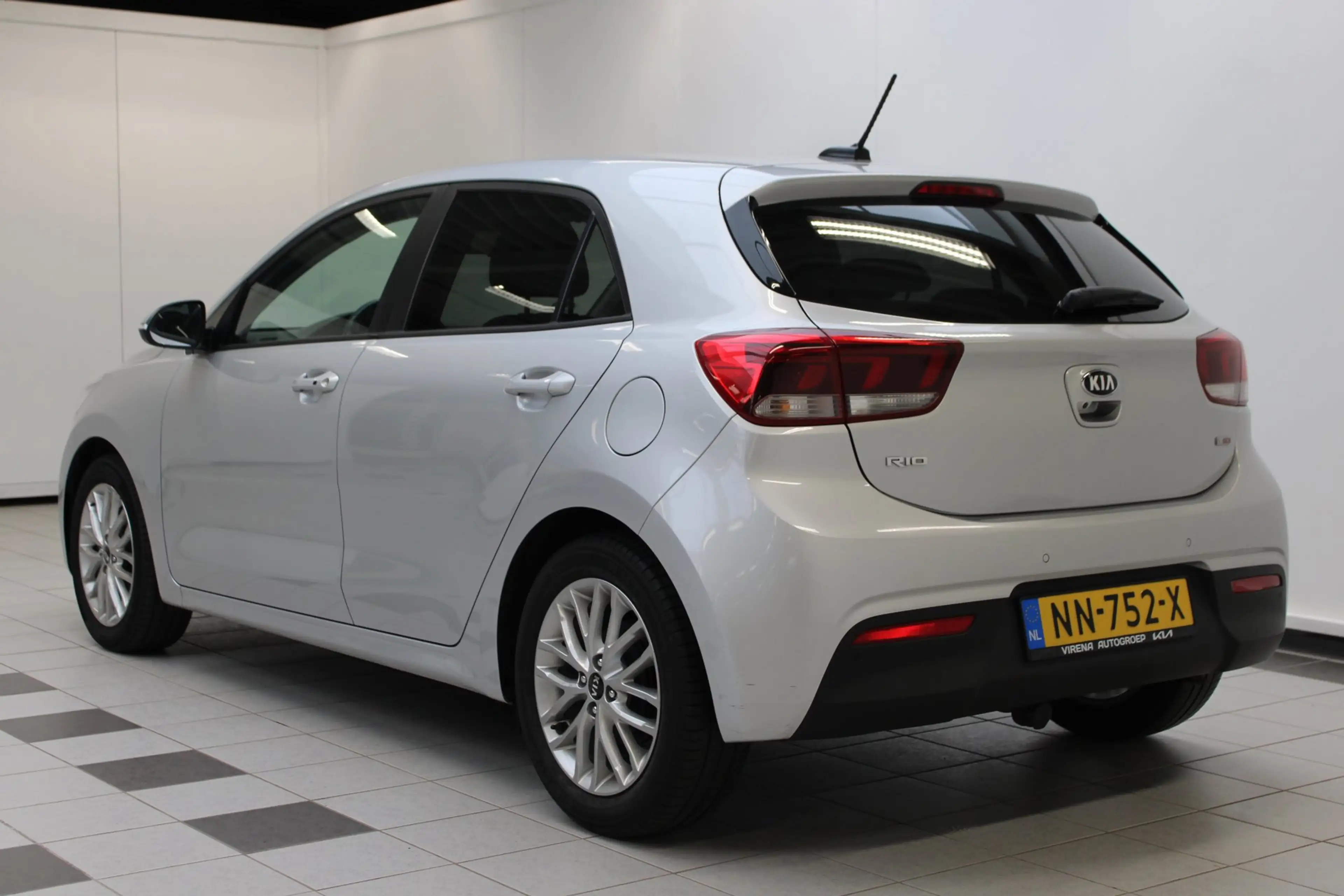 Kia Rio 1.0 TGDI First Edition|Camera|Carplay|Trekhaak|Key — photo 4
