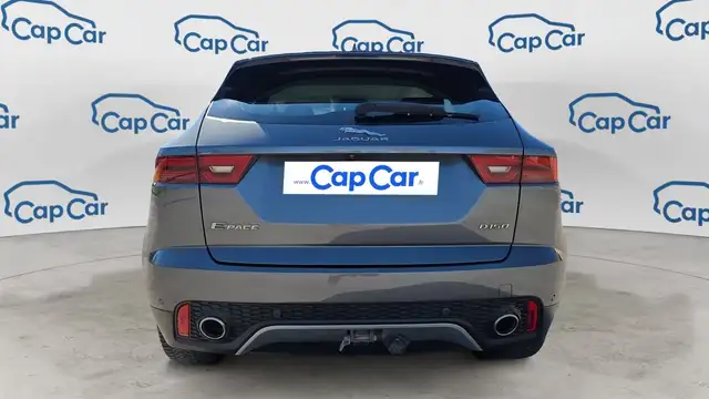 Jaguar E-Pace view 3