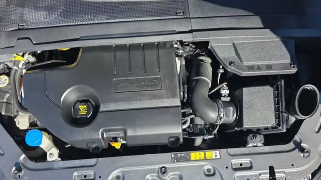 Jaguar E-Pace view 15