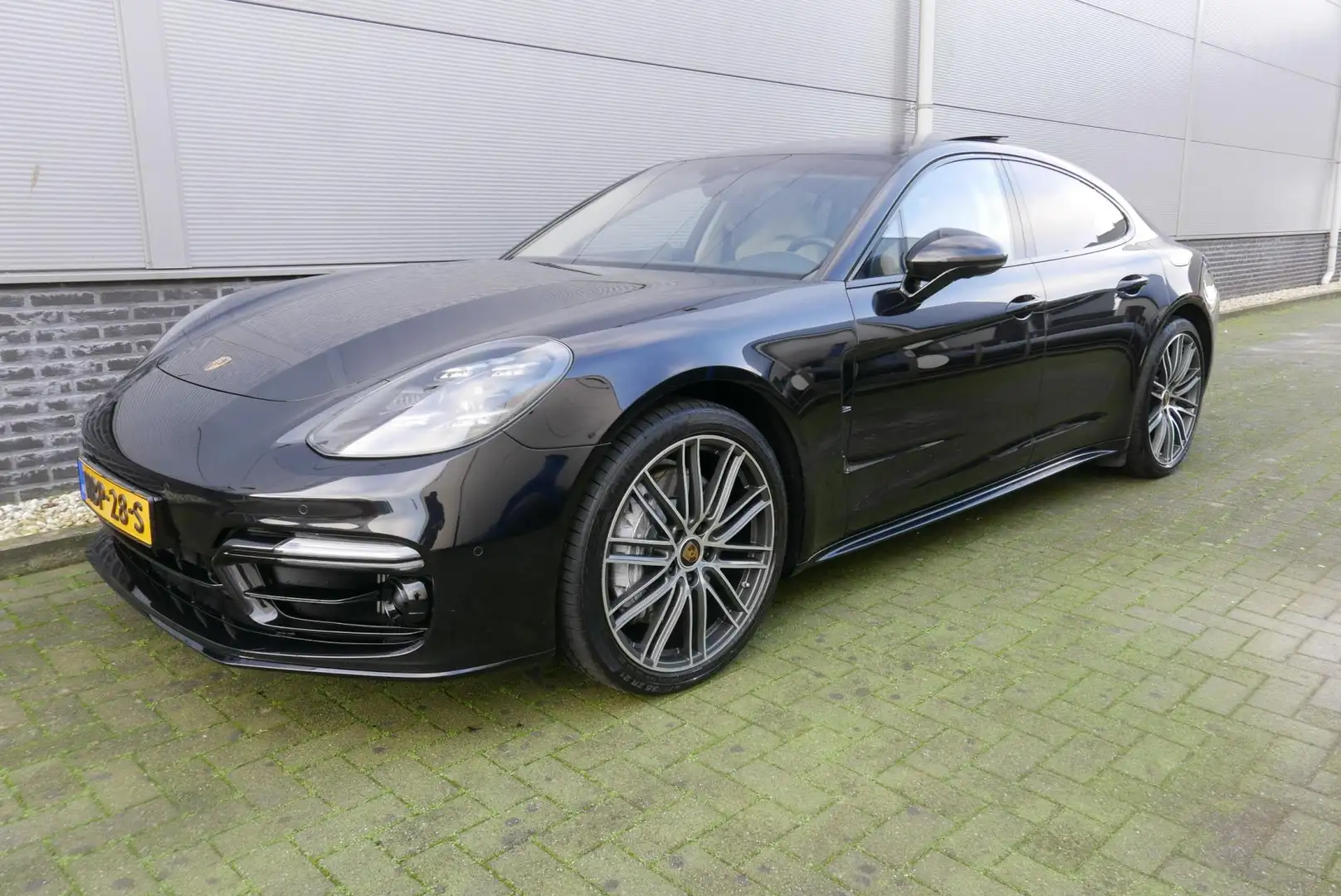 Porsche Panamera 2.9 4 E-Hybrid PLATINUM EDITION, APPROVED GARANTIE Zwart - 2