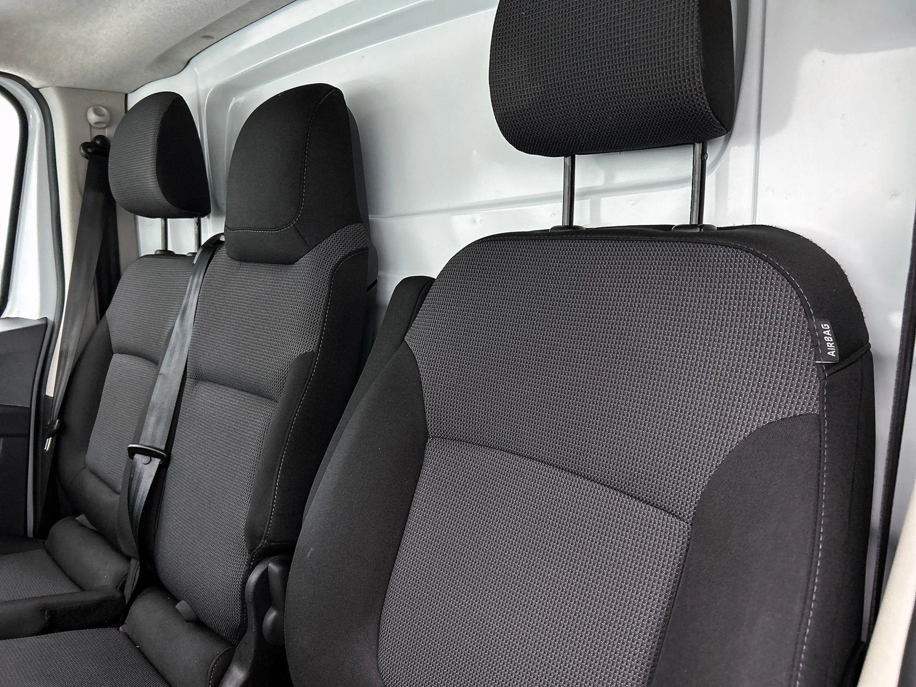 Renault Trafic 2.0 Blue dCi 150 T30 L2H1 Advance Automaat Navigat — photo 11