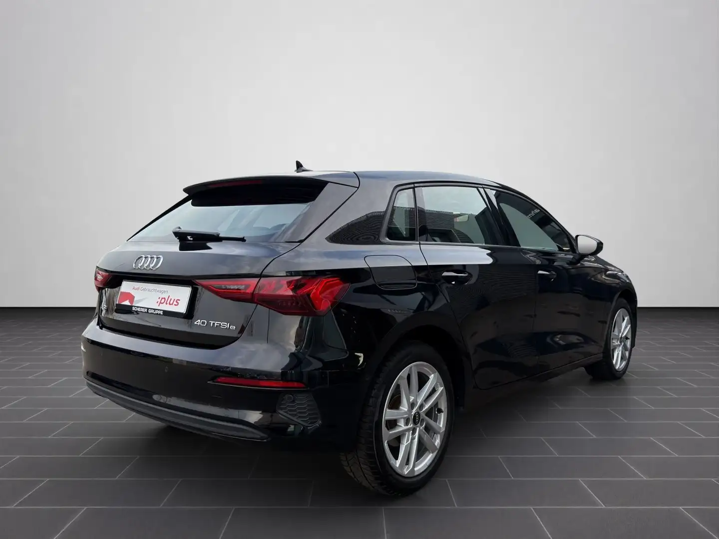 Audi A3 40 TFSIe LED NAVI EINPARKHILFE SITZ Schwarz - 2