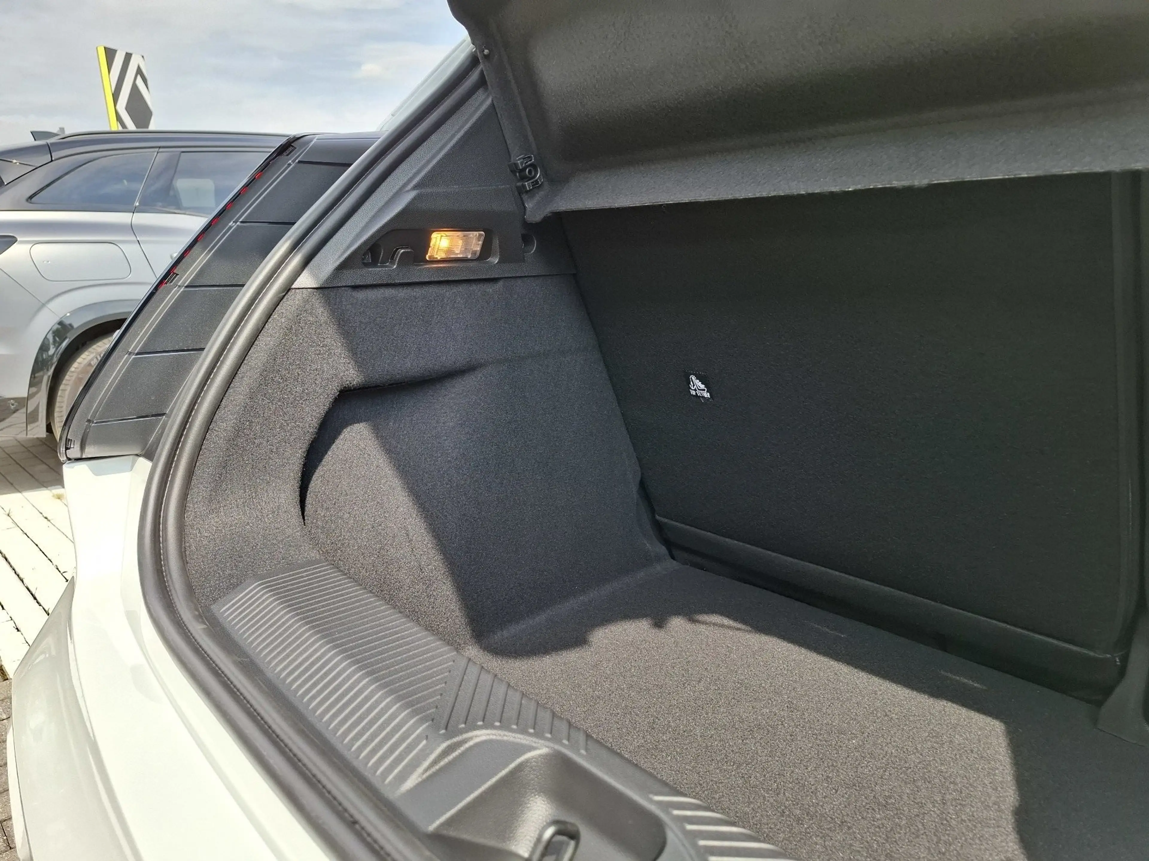 Renault R 5 E-Tech elektrisch Techno 150 Comfort Range — photo 12