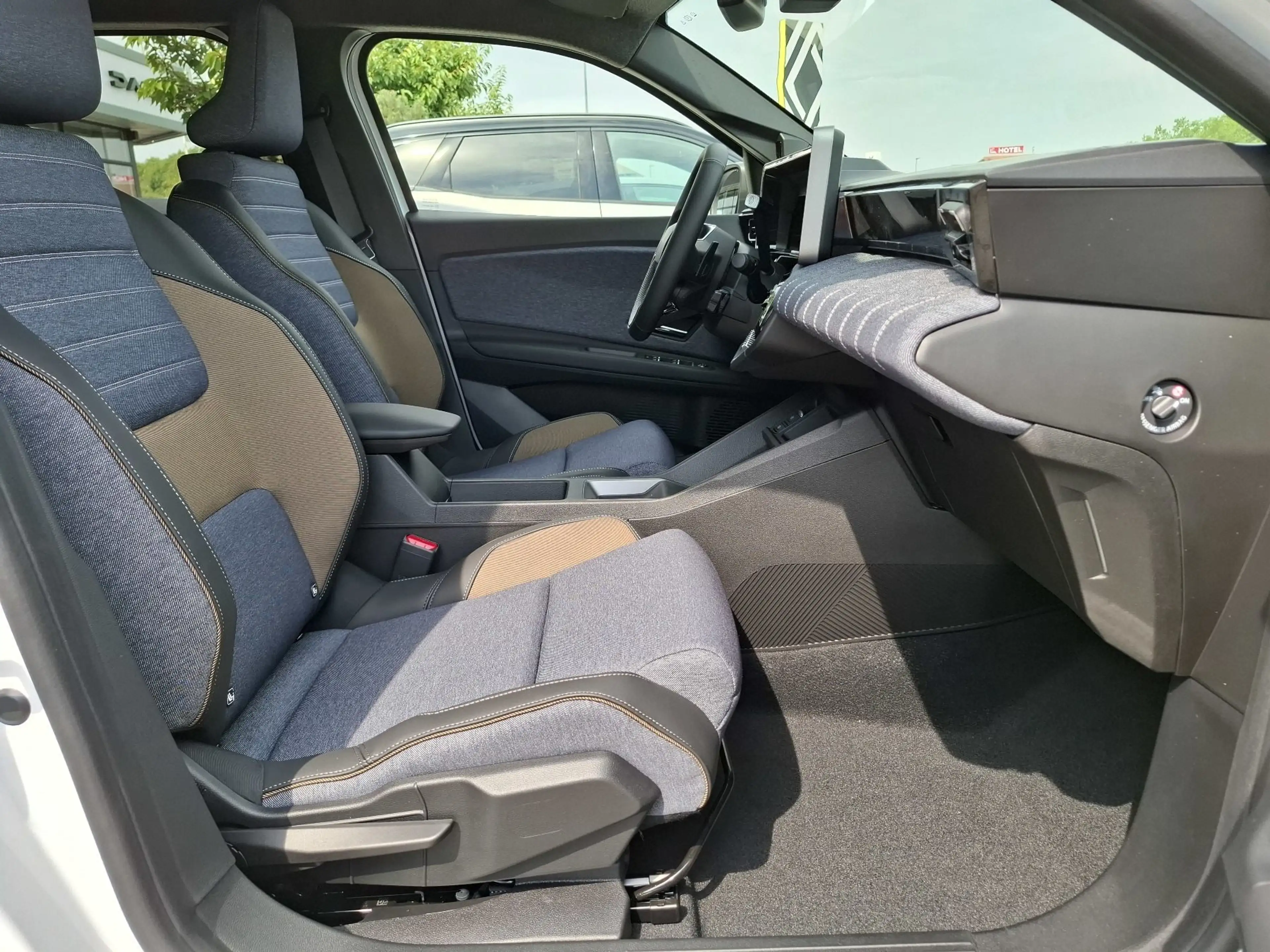 Renault R 5 E-Tech elektrisch Techno 150 Comfort Range — photo 14