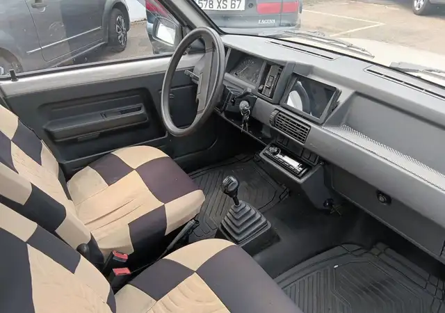 Renault Express view 5