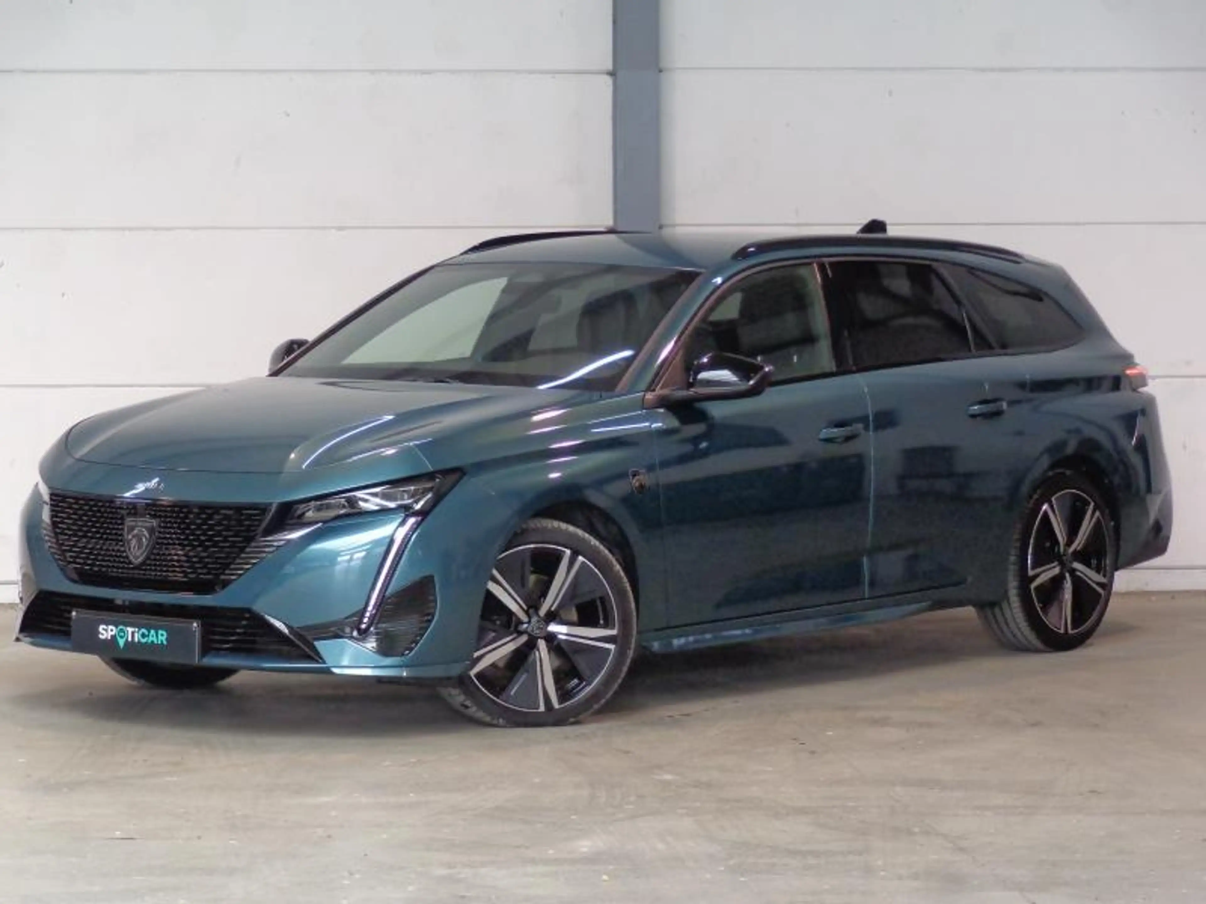 Peugeot 308 MHEV GT e-DCS6 - GPS - Caméra