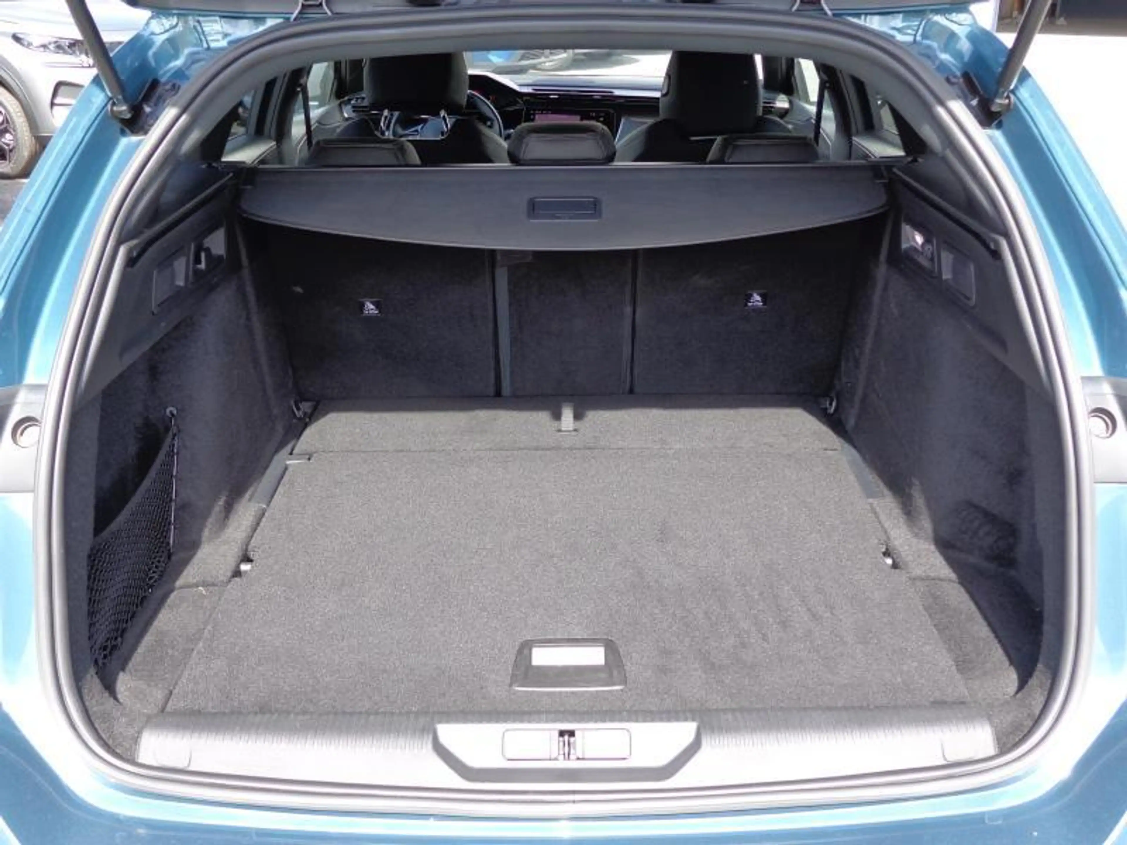 Peugeot 308 MHEV GT e-DCS6 - GPS - Caméra — photo 15