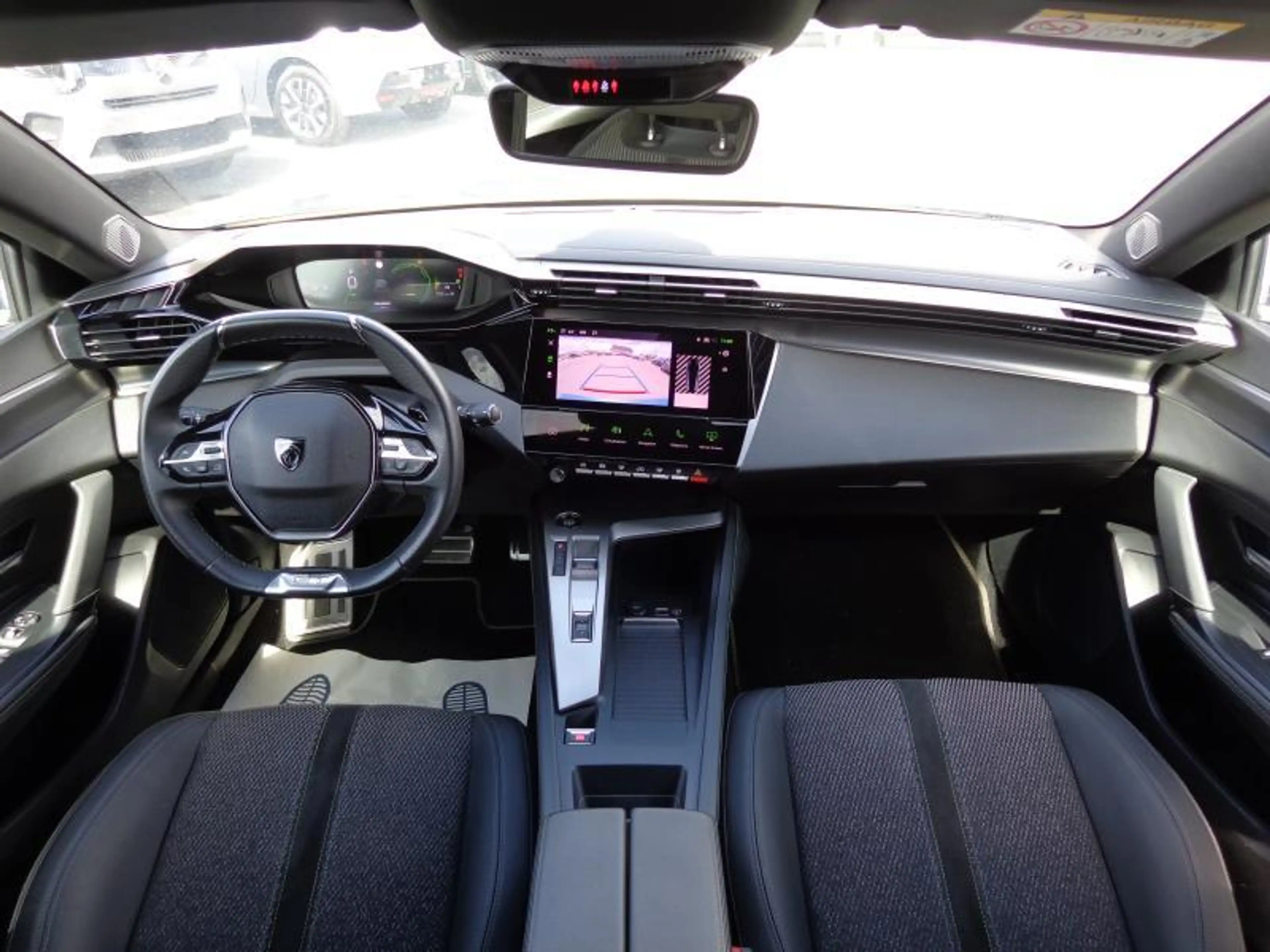 Peugeot 308 MHEV GT e-DCS6 - GPS - Caméra — photo 2