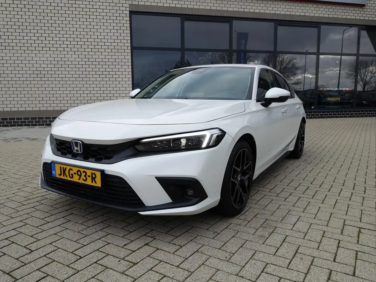Honda Civic 2.0 HYBRID 184PK eCVT Advance Rijklaarprijs in Par Blanc - 2