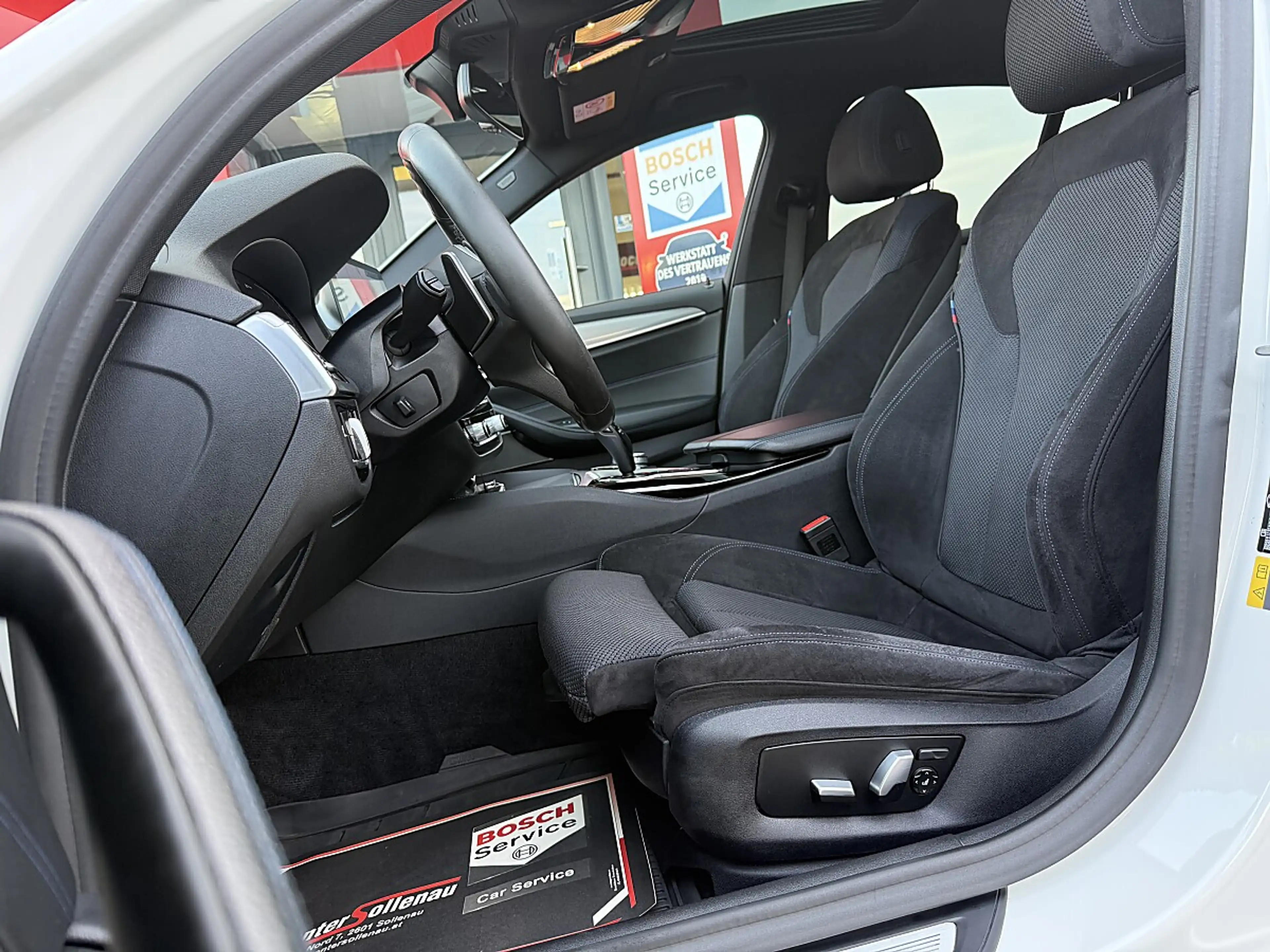 BMW 530 e xDrive Aut. — photo 15
