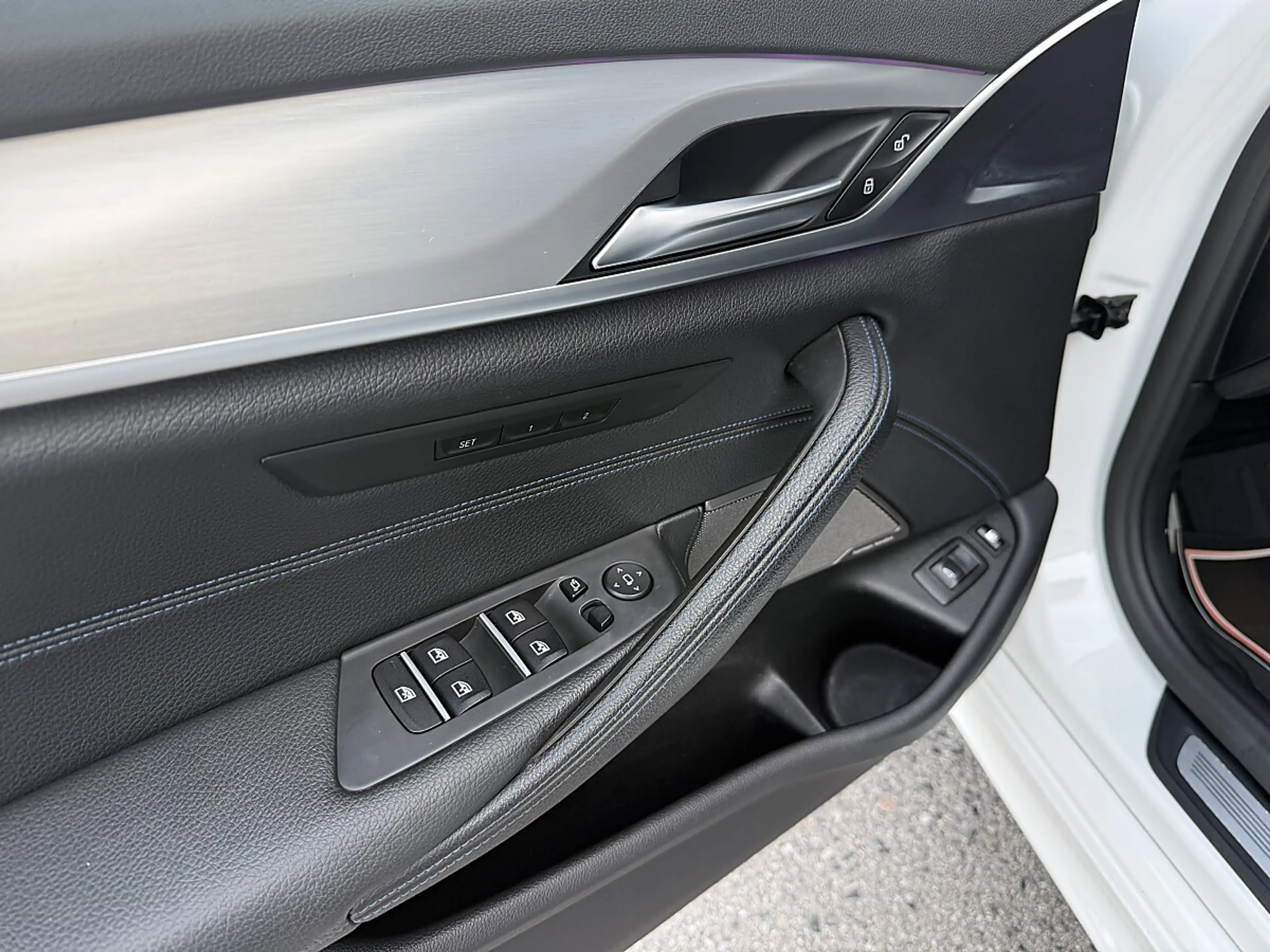 BMW 530 e xDrive Aut. — photo 14