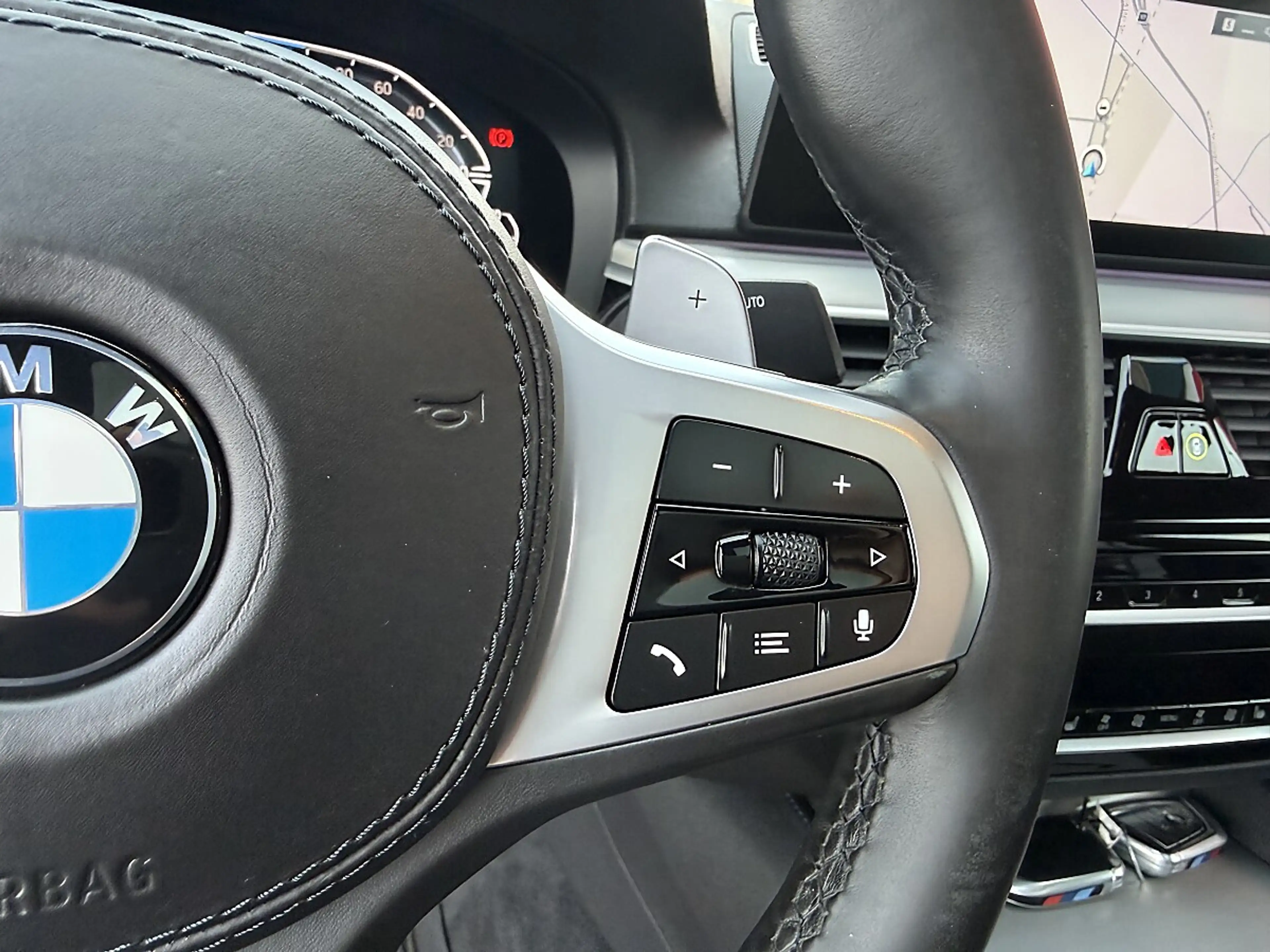 BMW 530 e xDrive Aut. — photo 20