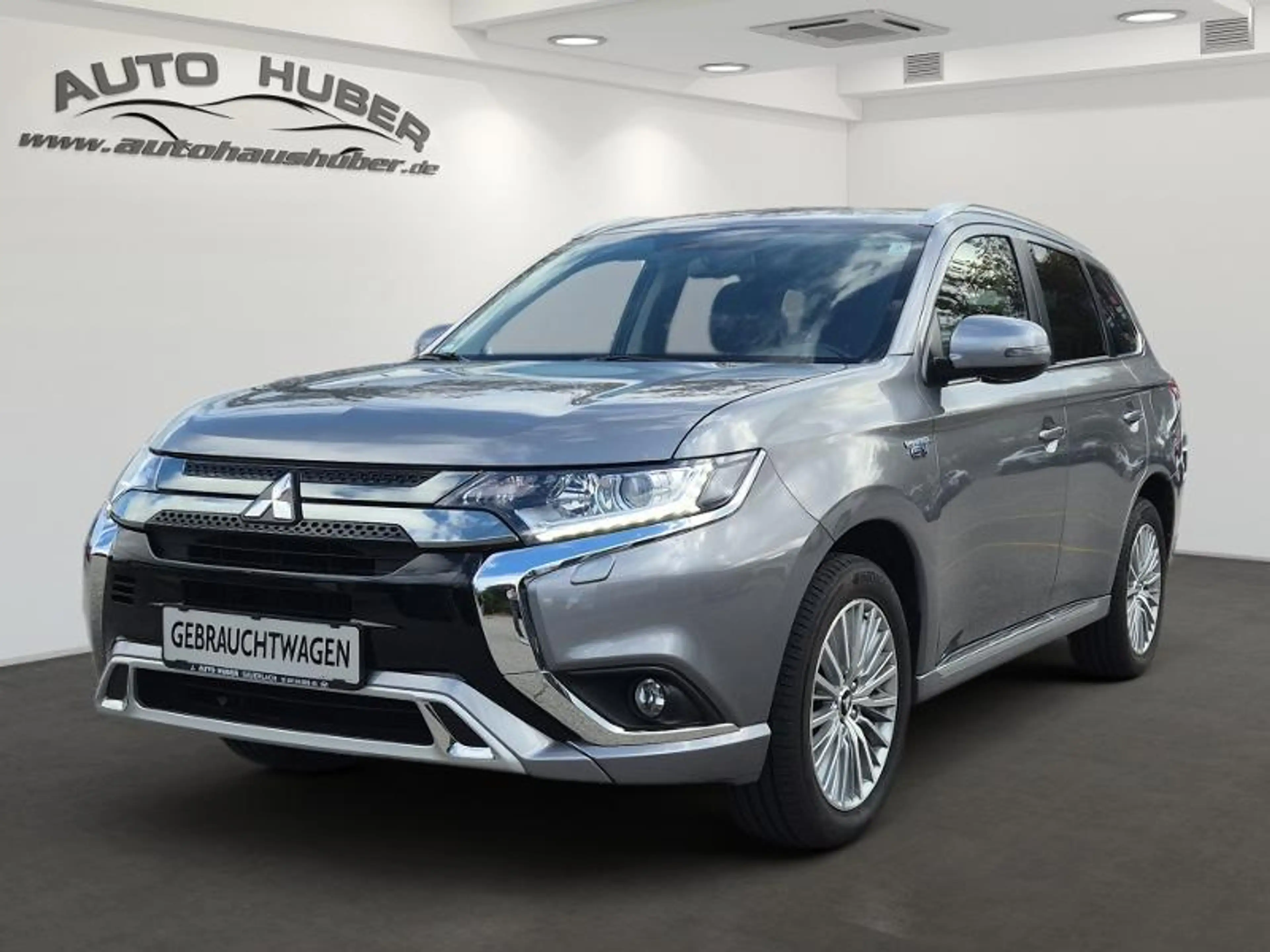 Mitsubishi Outlander PHEV BASIS Spirit 2.4 4WD Kamera AC